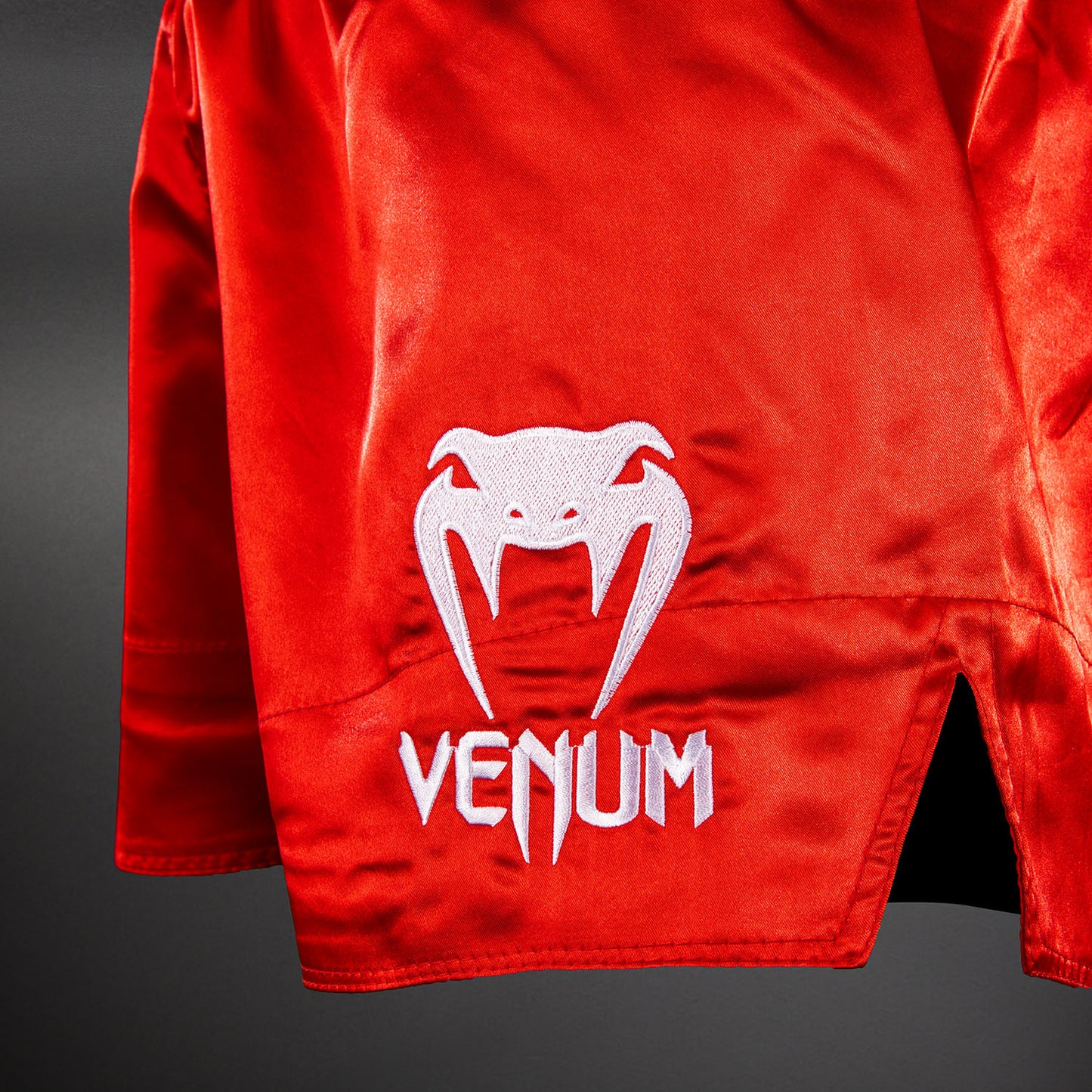 Venum Classic Short de Muay Thai – Rojo