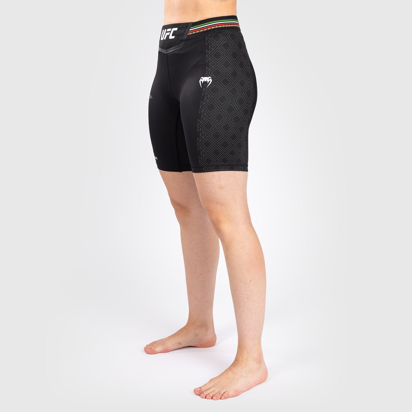 Noche UFC by Venum Authentic Fight Night Shorts Vale Tudo para Mujer - Corte Largo - Negro