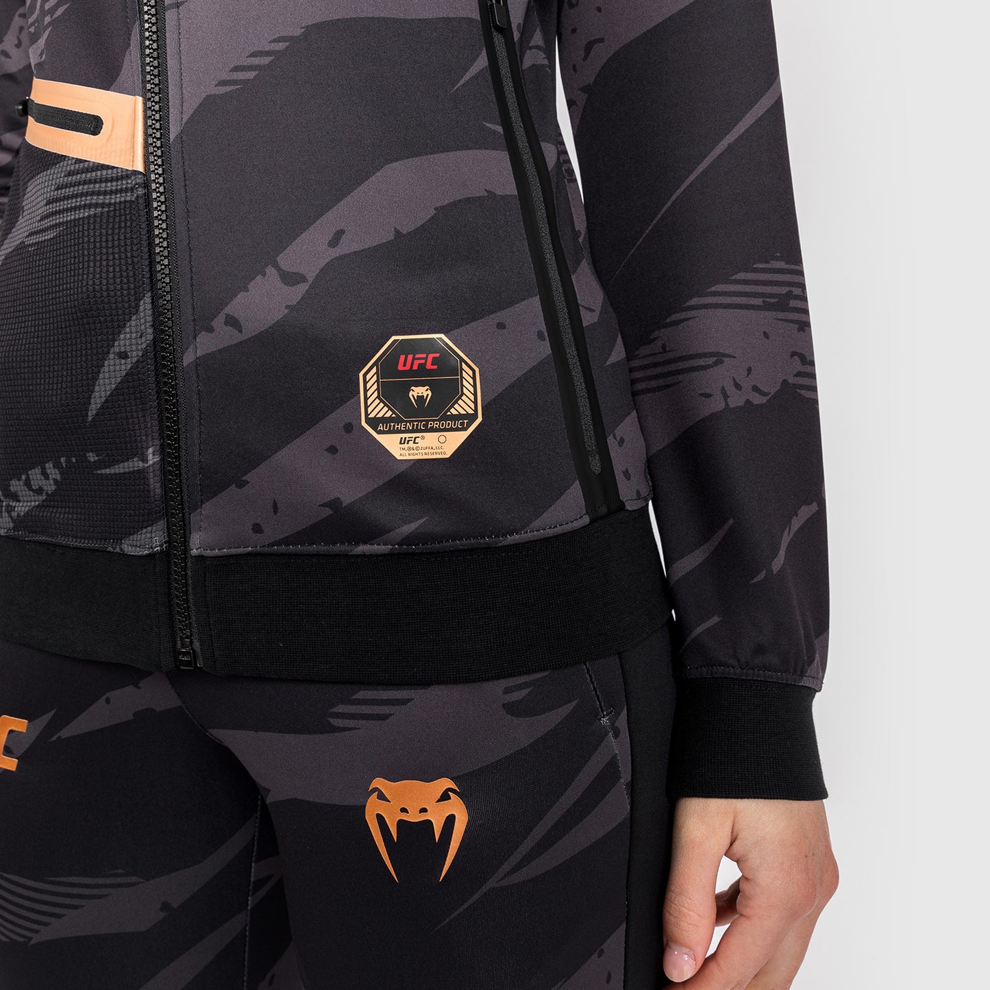 UFC Adrenaline By Venum Fight Week Sudadera Con Capucha para Mujer - Urban Camo