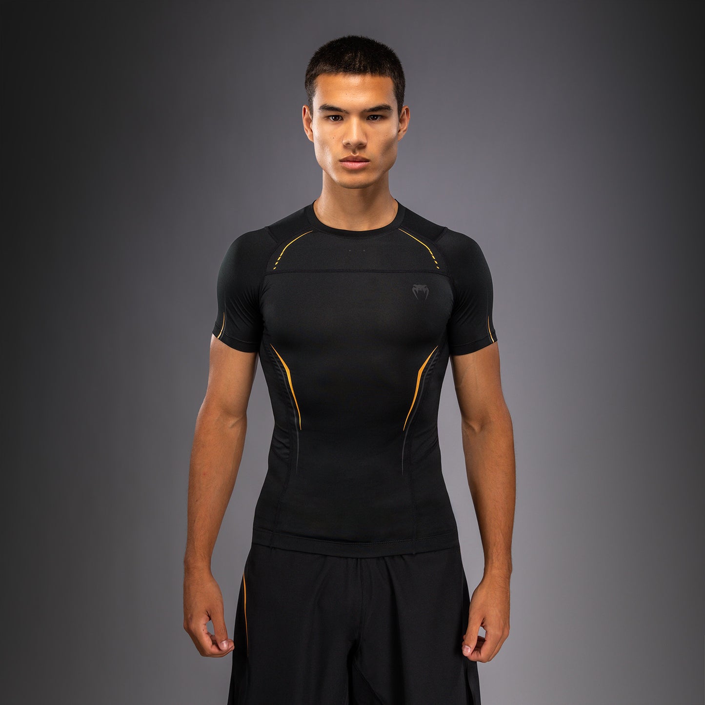 Venum G-Core Rashguard Manga Corta - Negro/Oro