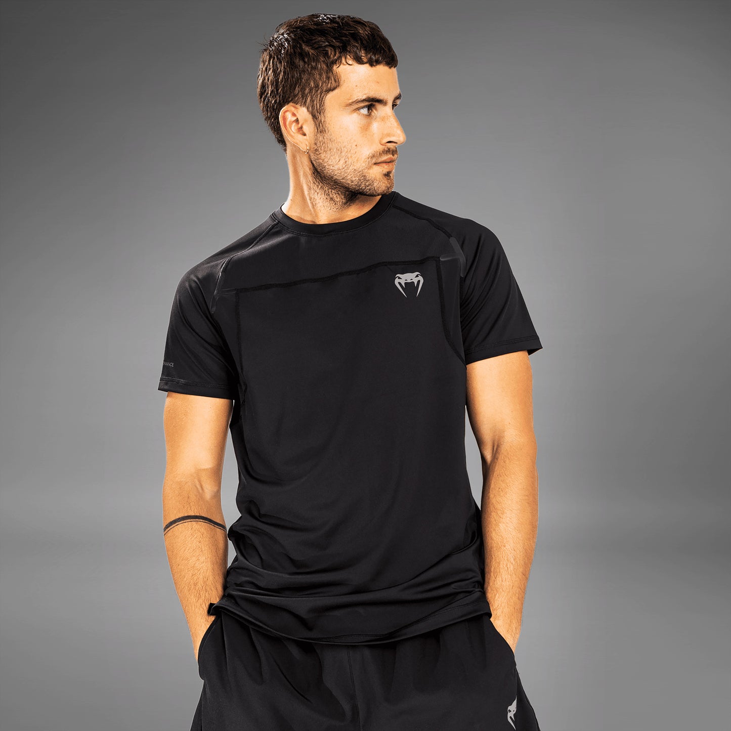 Camiseta Venum G-Fit Air Dry Tech - Negro