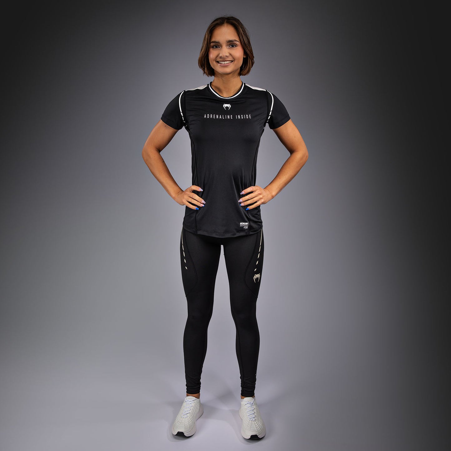 Venum Adrenaline Camiseta Dry-Tech para Mujer – Negro/Marfil