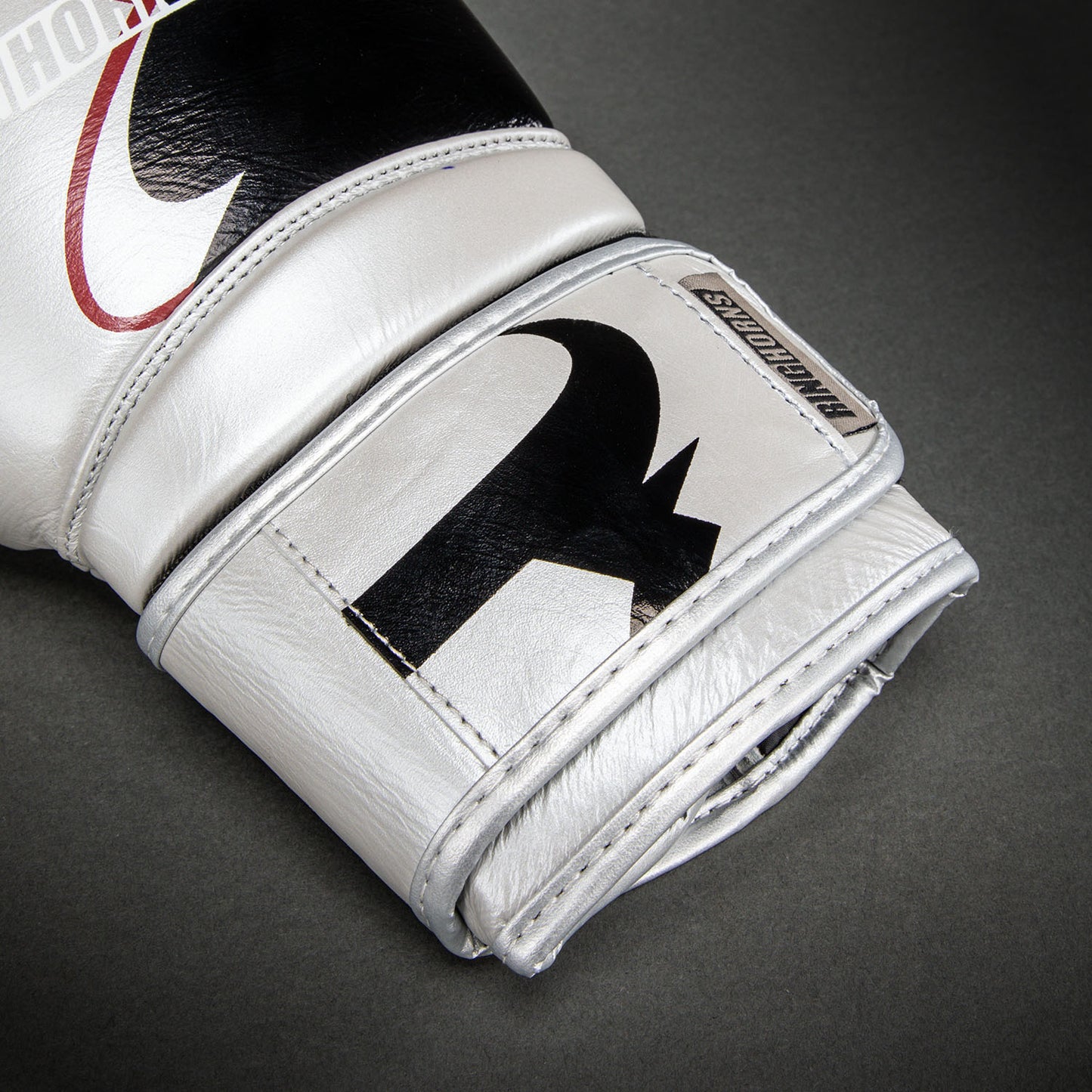 Ringhorns Charger by Venum Guantes de Boxeo Charger – Plata/Negro