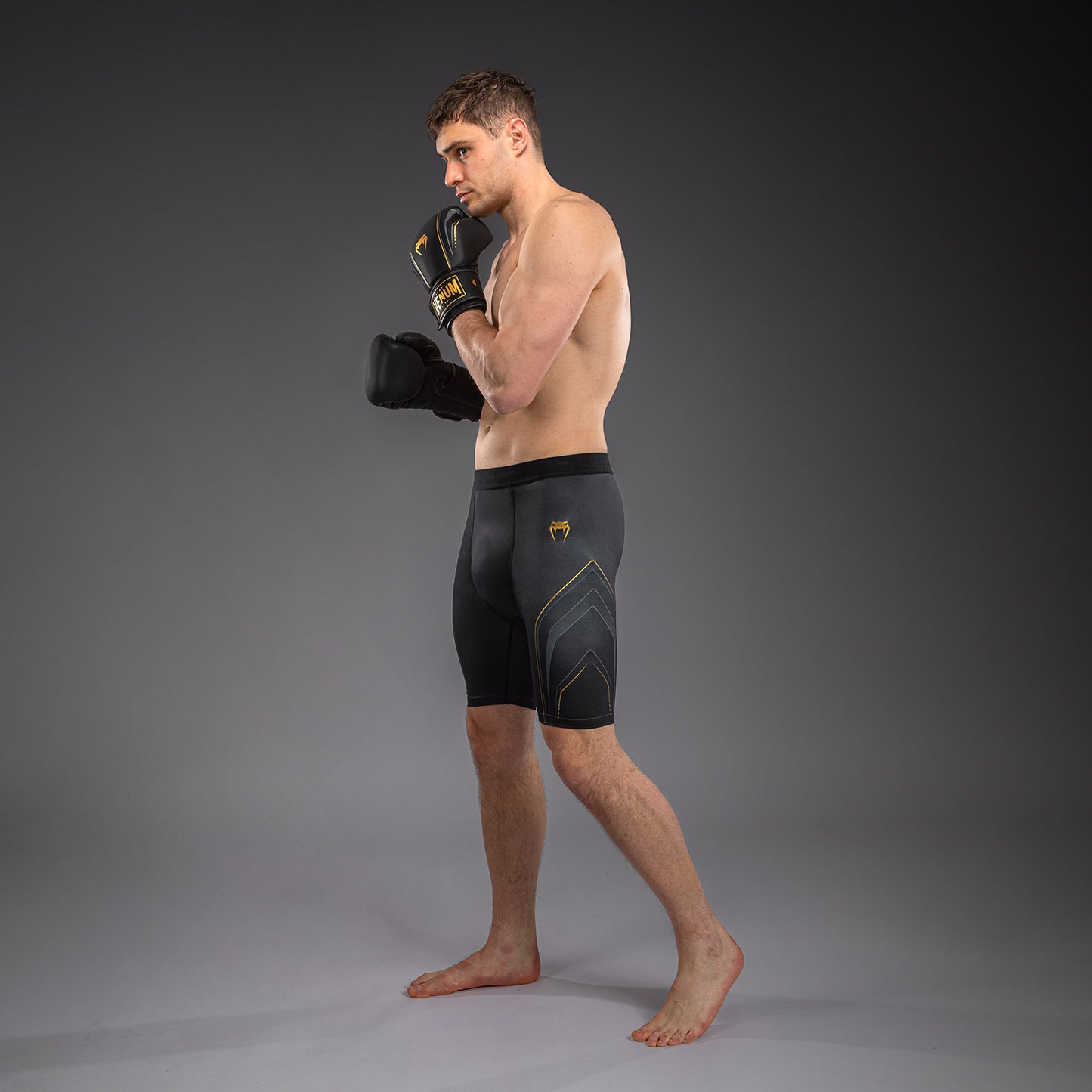 Venum Streamline Vale Tudo – Negro/Oro