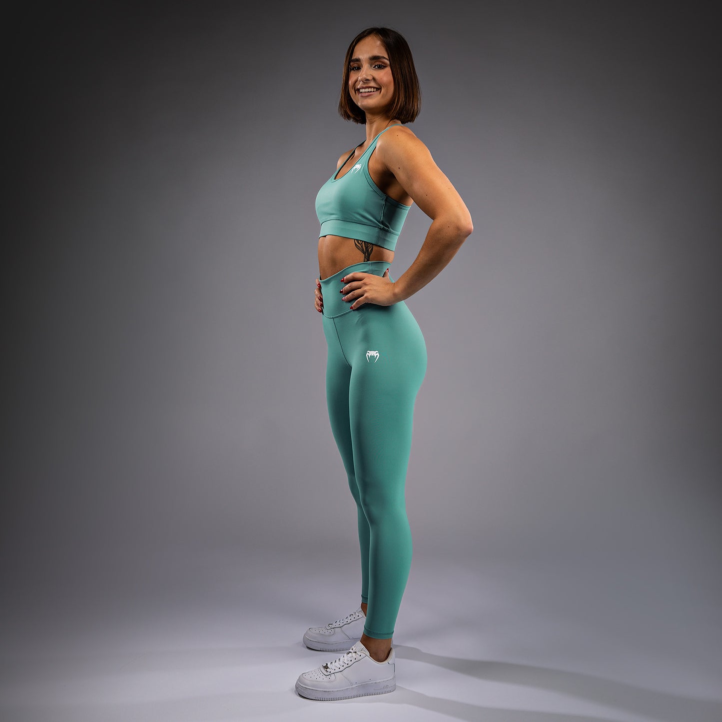 Venum Essential Medium Impact Sujetador deportivo para Mujer - Verde Aqua