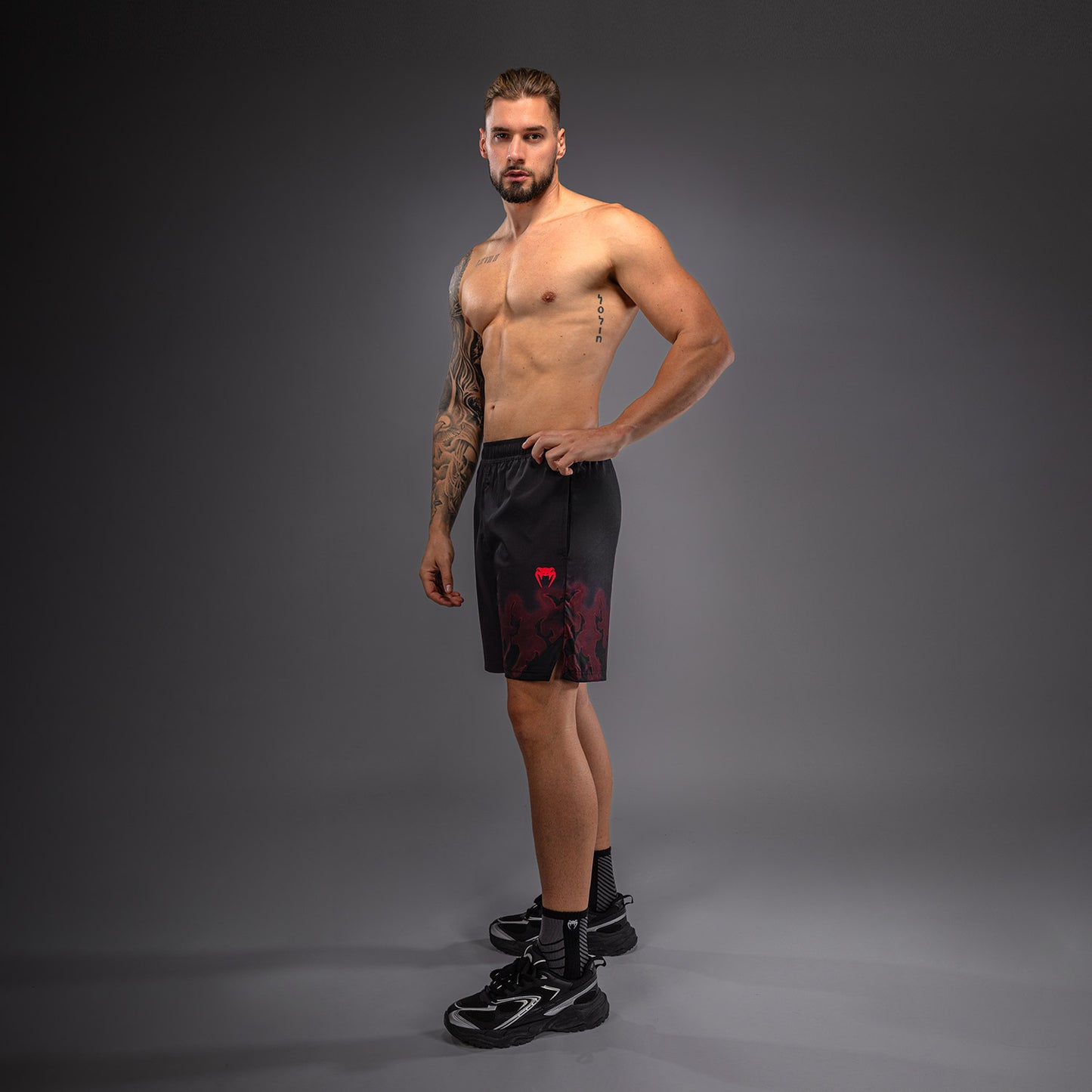 Venum Spectre Pantalón Corto de Entrenamiento – Negro/Rojo