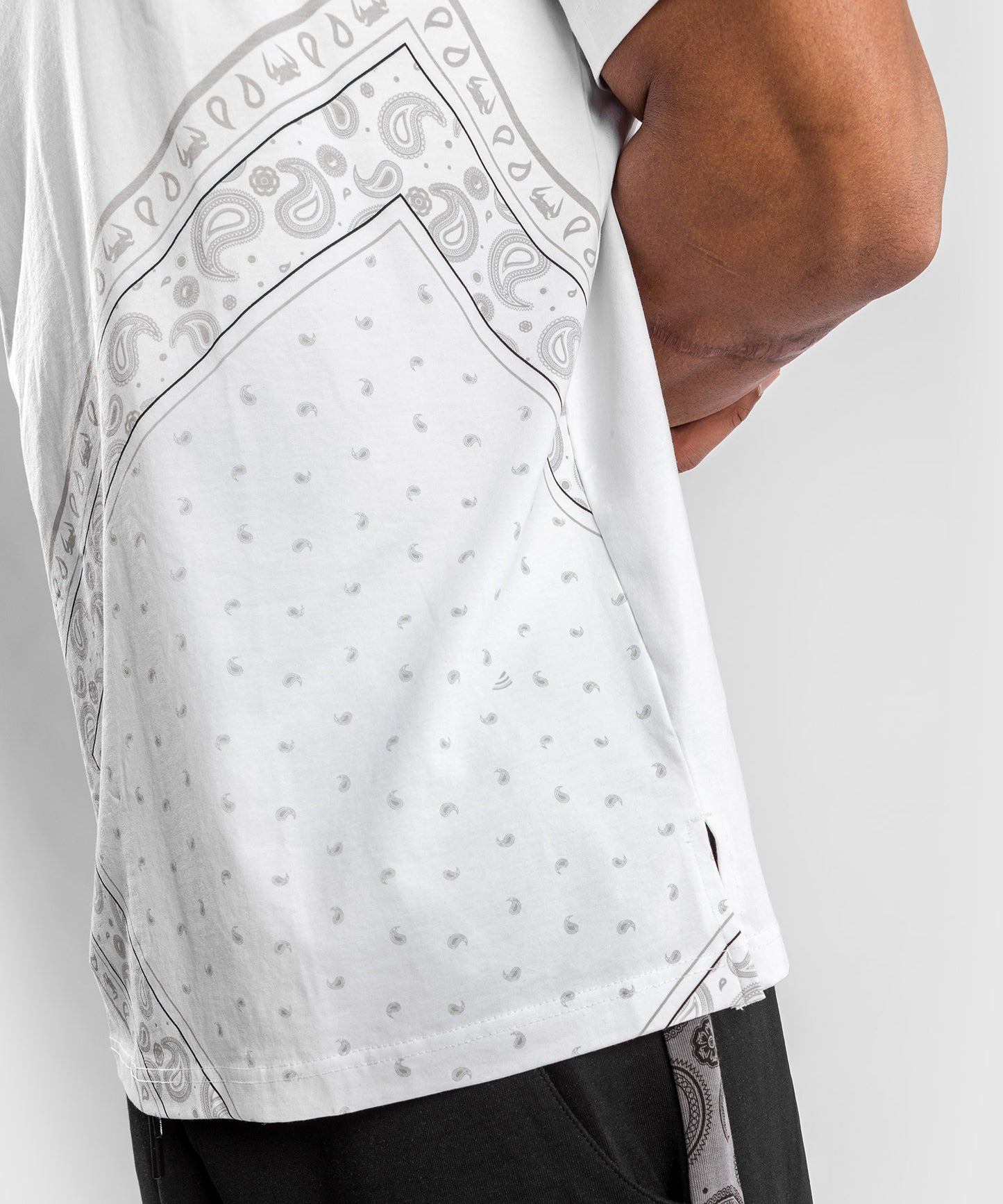 Camiseta Venum Cali 34  -  Blanco/Negro