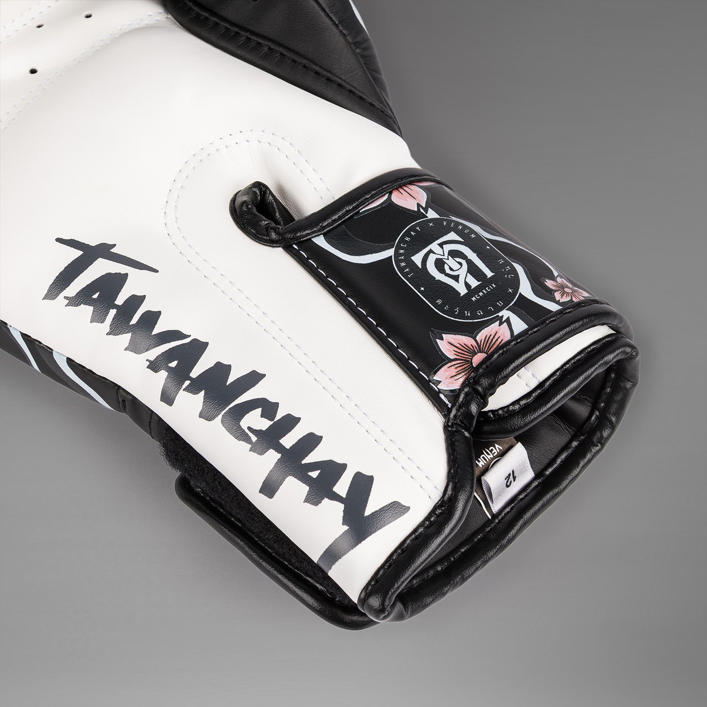 Venum x Tawanchay Guantes de Boxeo – Negro/Blanco