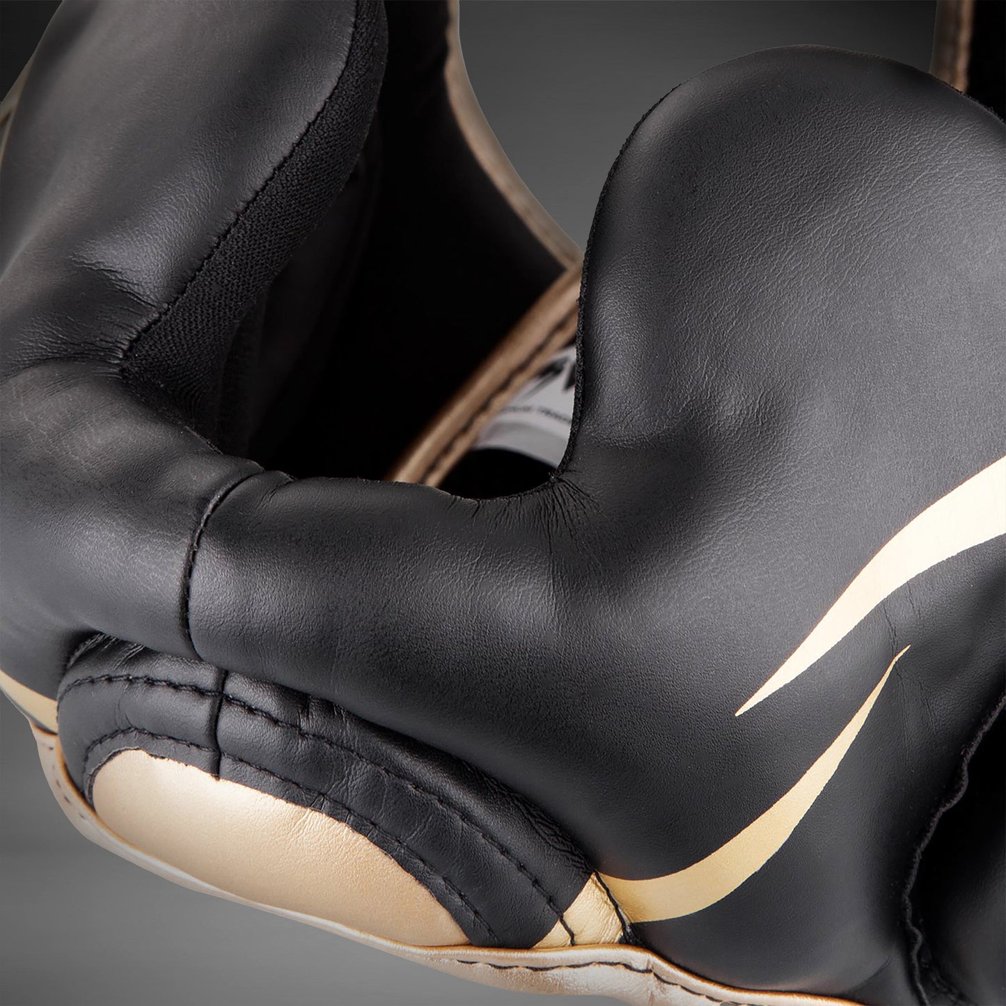 Casco Venum Elite - Negro/Oro