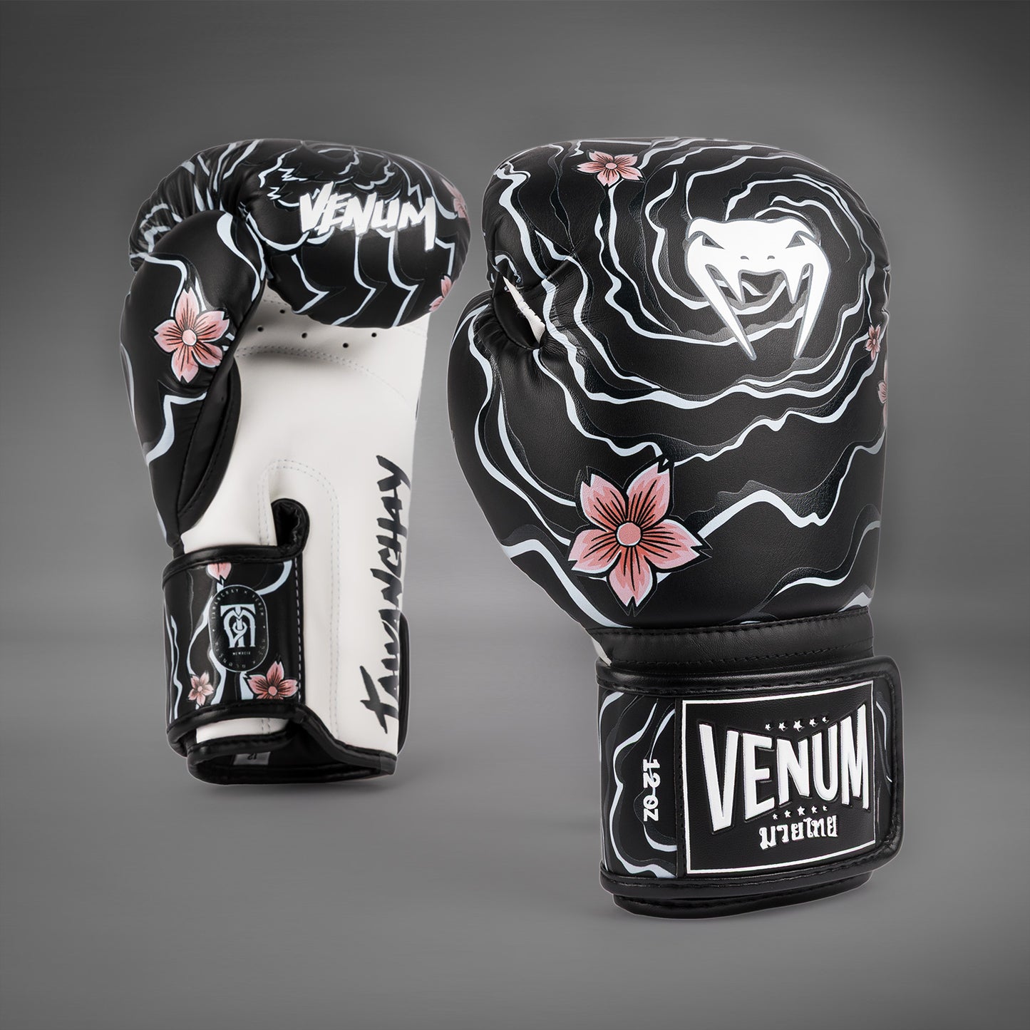 Venum x Tawanchay Guantes de Boxeo – Negro/Blanco