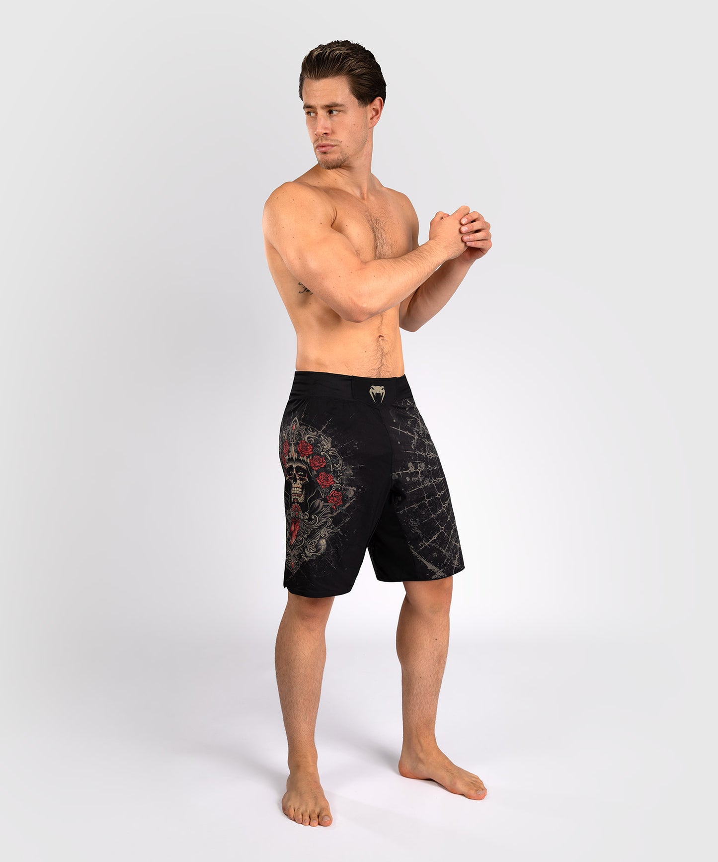 Venum Santa Muerte 5.0 Pantalones Cortos de Combate para Hombre - Negro Profundo/Oro