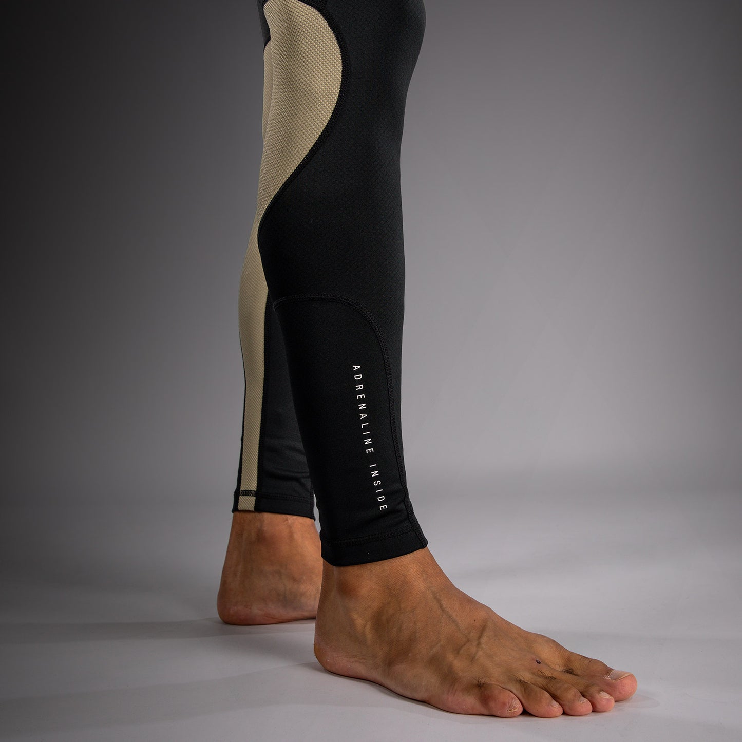 Venum Adrenaline Pantalones Compresivos – Negro/Arena
