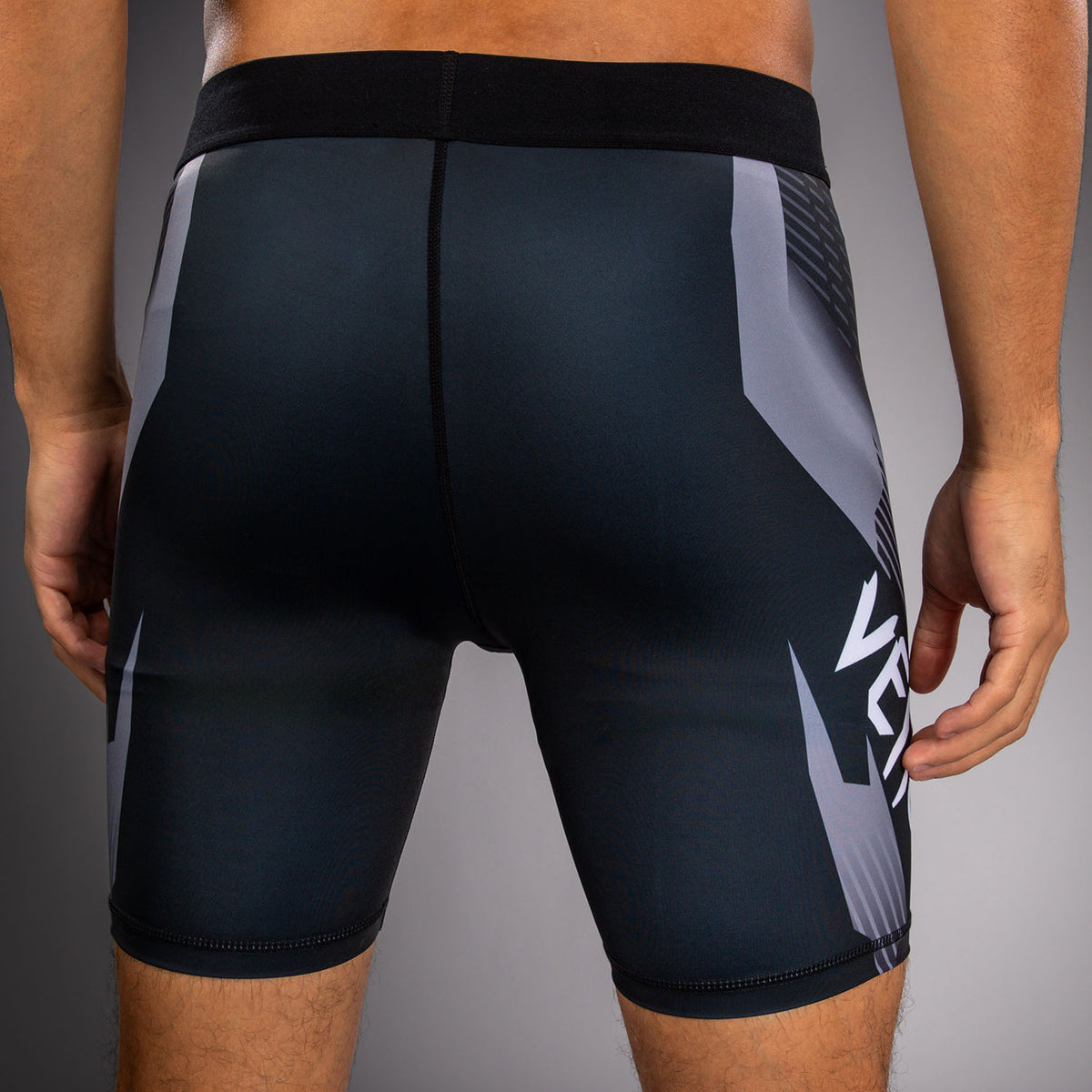 Venum No-Gi 6.0 Pantalón Corto de Compresión - Negro/Blanco