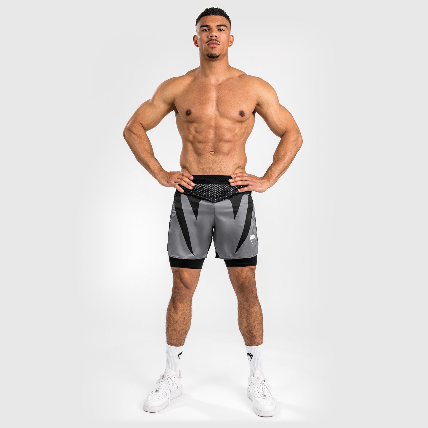 Venum Attack Pantalones Cortos de Lucha para Hombre - Negro
