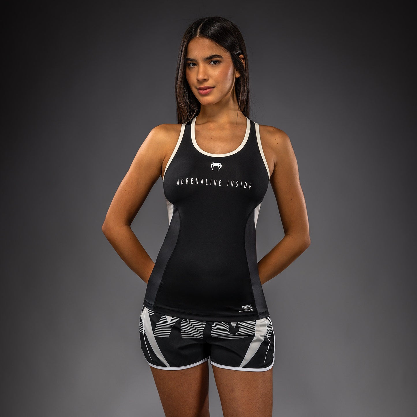 Venum Adrenaline Camiseta Dry Tech Sin Mangas Mujer – Negro/Marfil