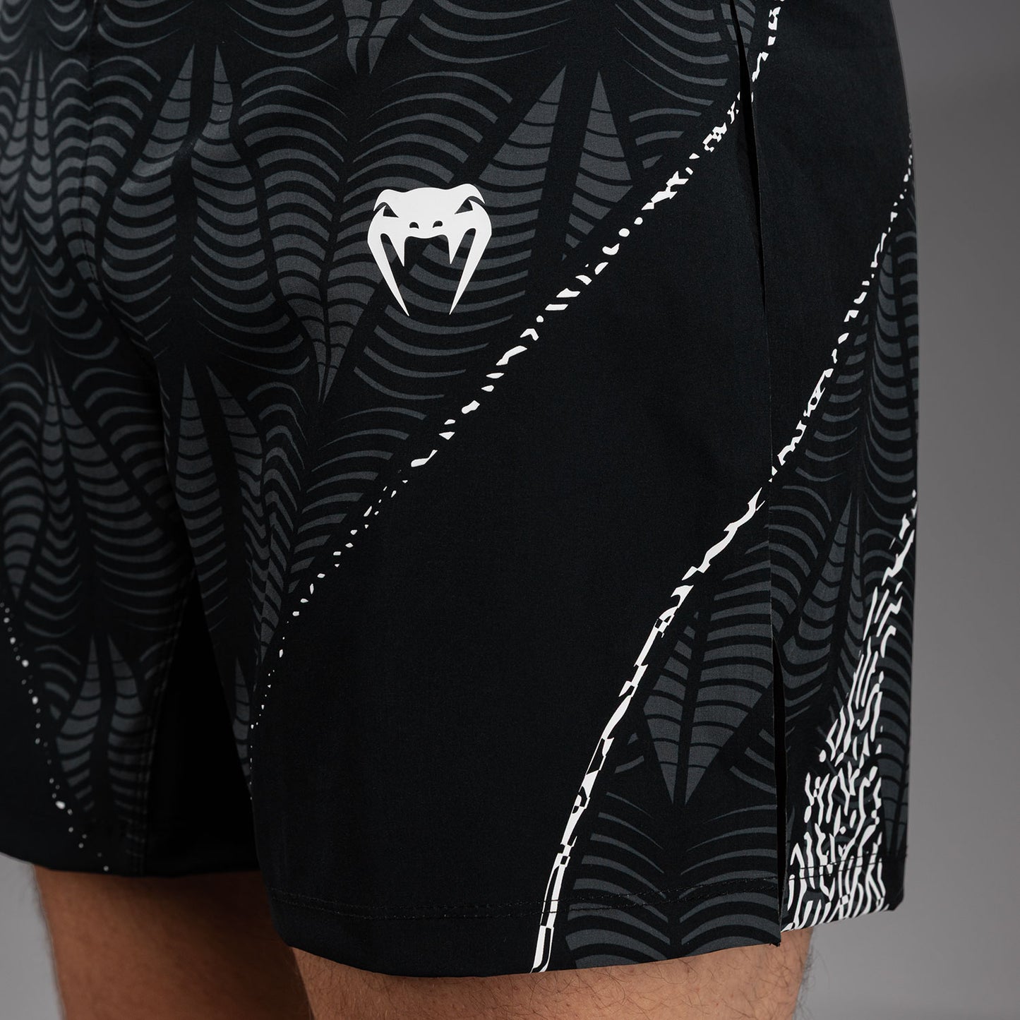UFC Zenith by Venum Authentic Fight Night Short de pelea Gladiator Hombre - Negro