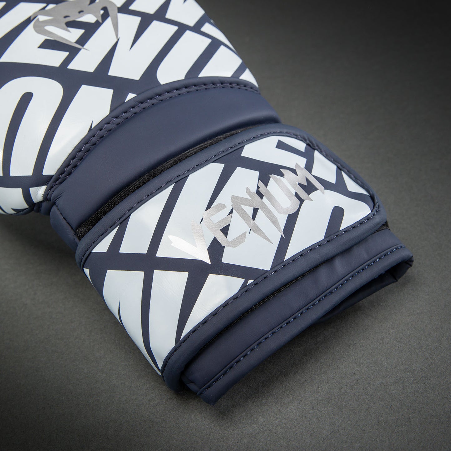 Venum Contender 1.5XT Guantes de Boxeo - Azul Marino/Blanco Hueso