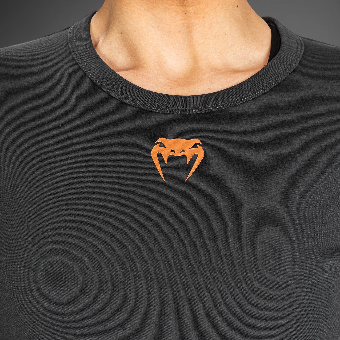 UFC Adrenaline By Venum Fight Week Camiseta de Algodón de Manga Larga para Mujer - Gris Antracita