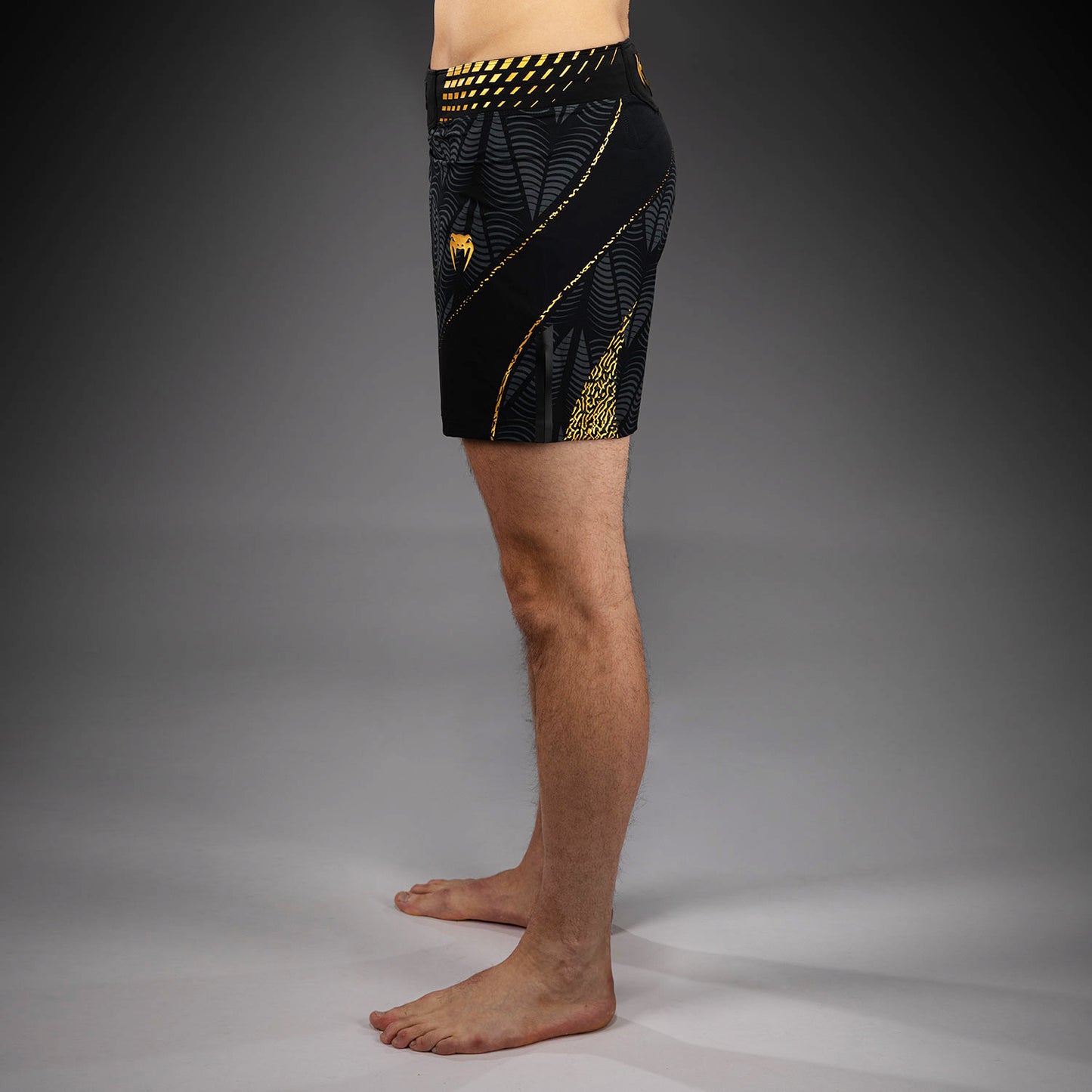 UFC Zenith by Venum Authentic Fight Night Short de pelea ajuste corto Hombre - Champion