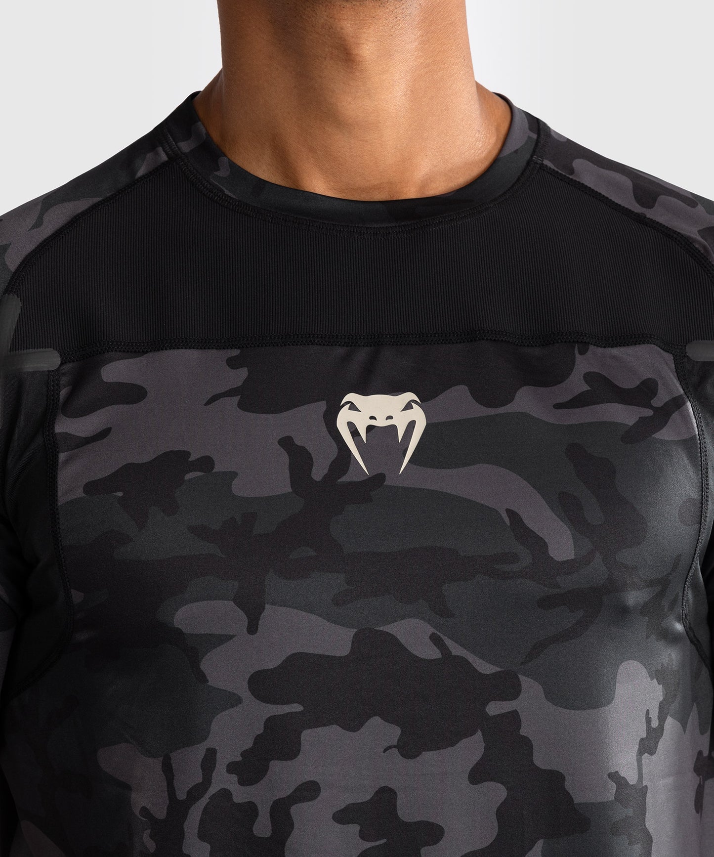 Venum G-Fit Air Camiseta Dry-Tech para Hombre - Camuflaje Digital Urbano