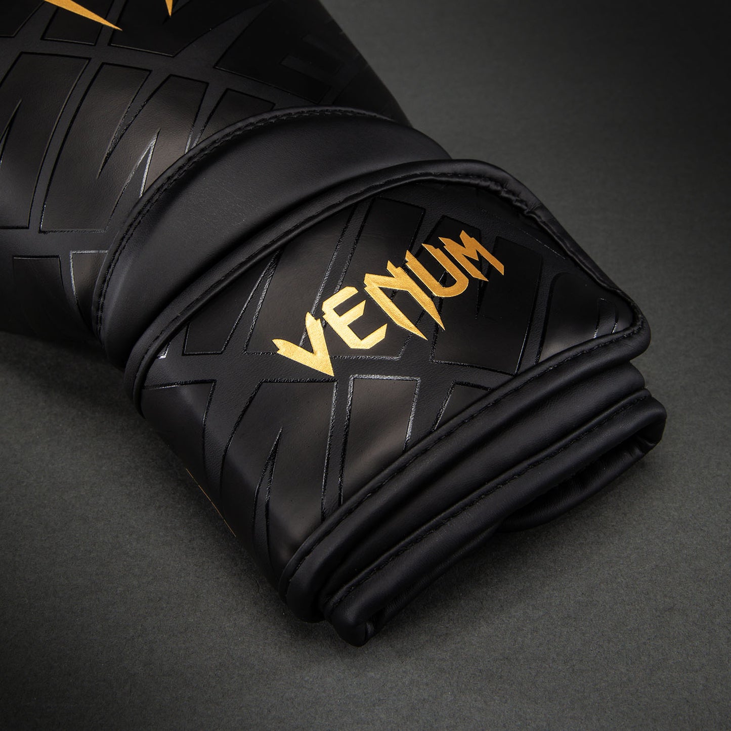Venum Contender 1.5 XT 3D Guantes de Boxeo – Negro/Oro