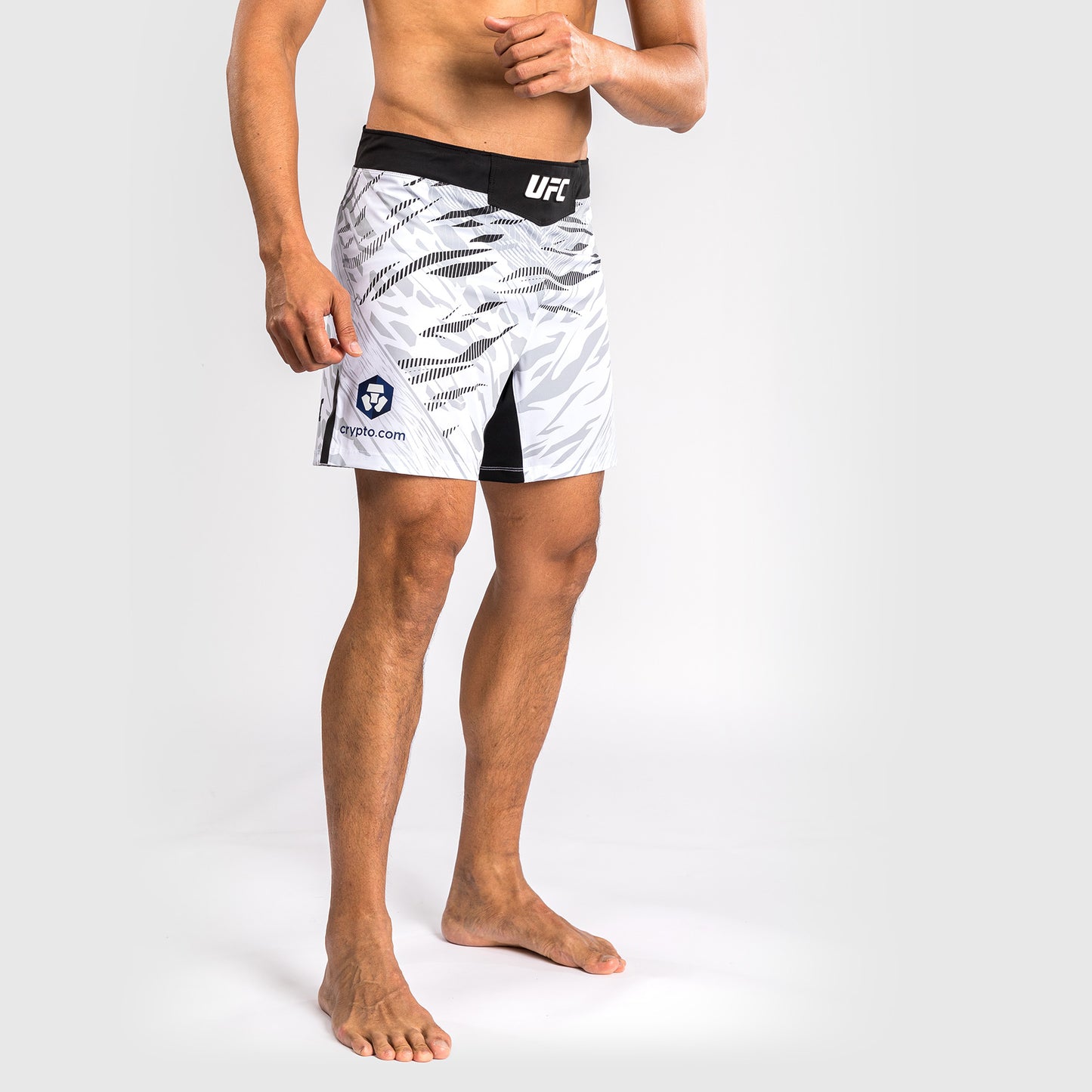 UFC Fusion by Venum Personalizados Authentic Fight Night Shorts de Lucha para Hombre - Ajuste Corto - Blanco