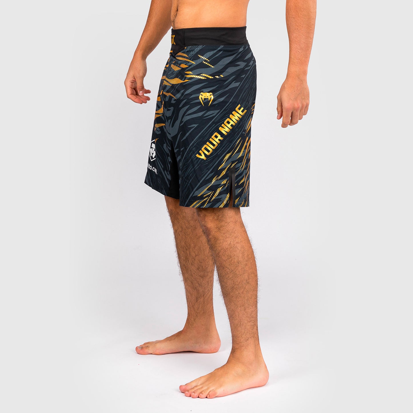 UFC Fusion by Venum Personalizados Authentic Fight Night Shorts de Lucha para Hombre - Ajuste Largo - Campeón
