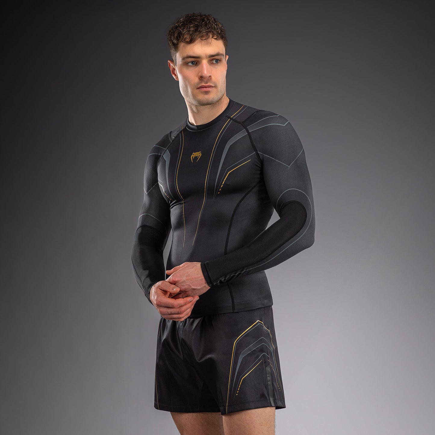 Venum Streamline Rashguard Manga Larga – Negro/Oro