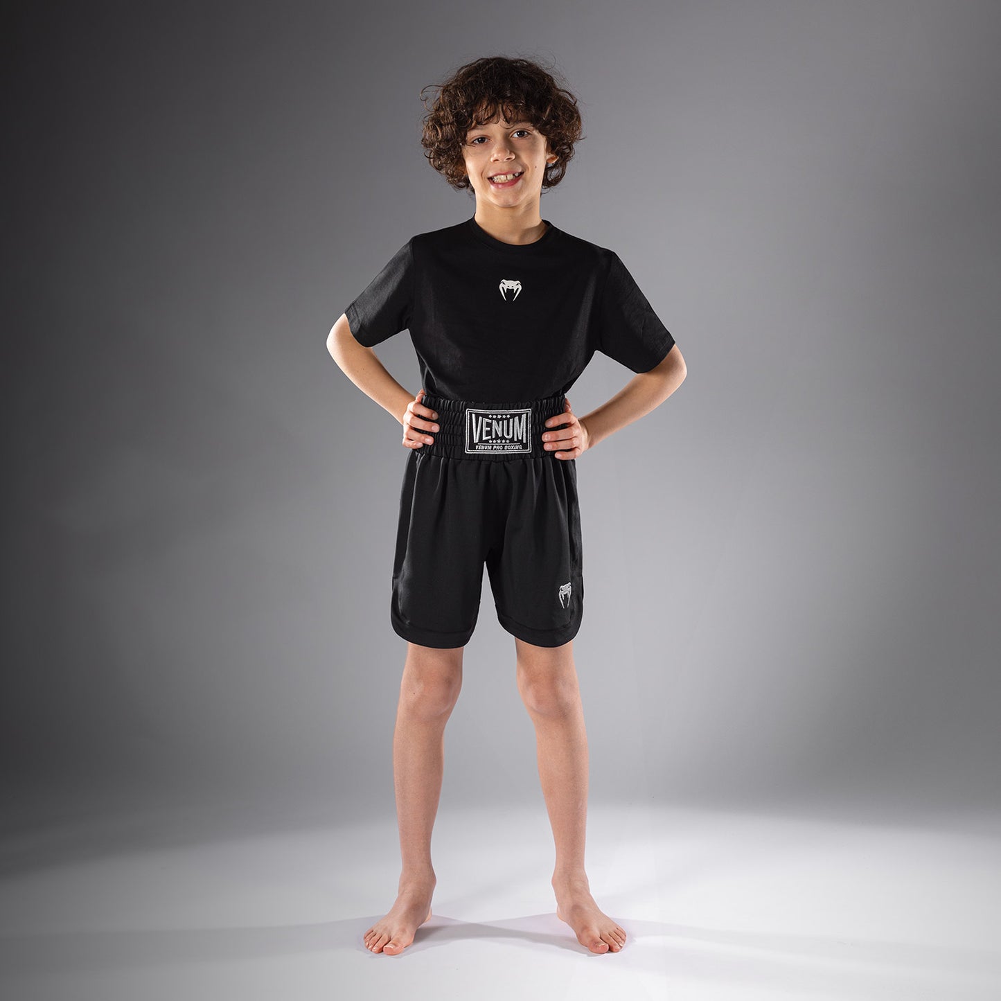Venum Classic Short de boxeo para niños - Negro