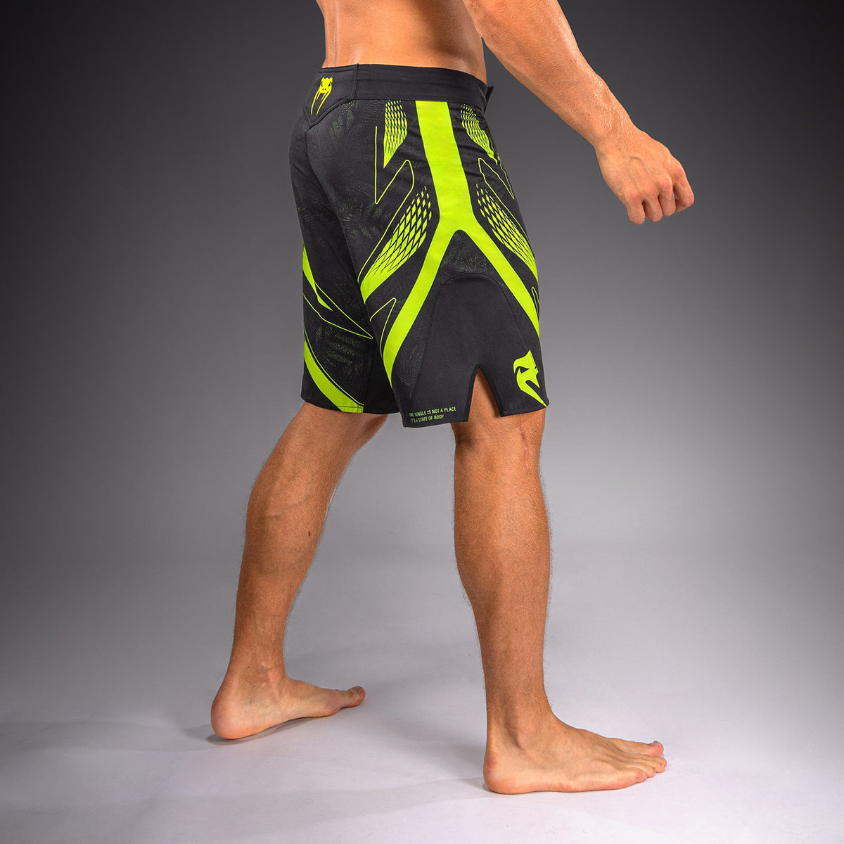 Venum Amazonia Reborn Pantalón corto de MMA - Negro/Verde