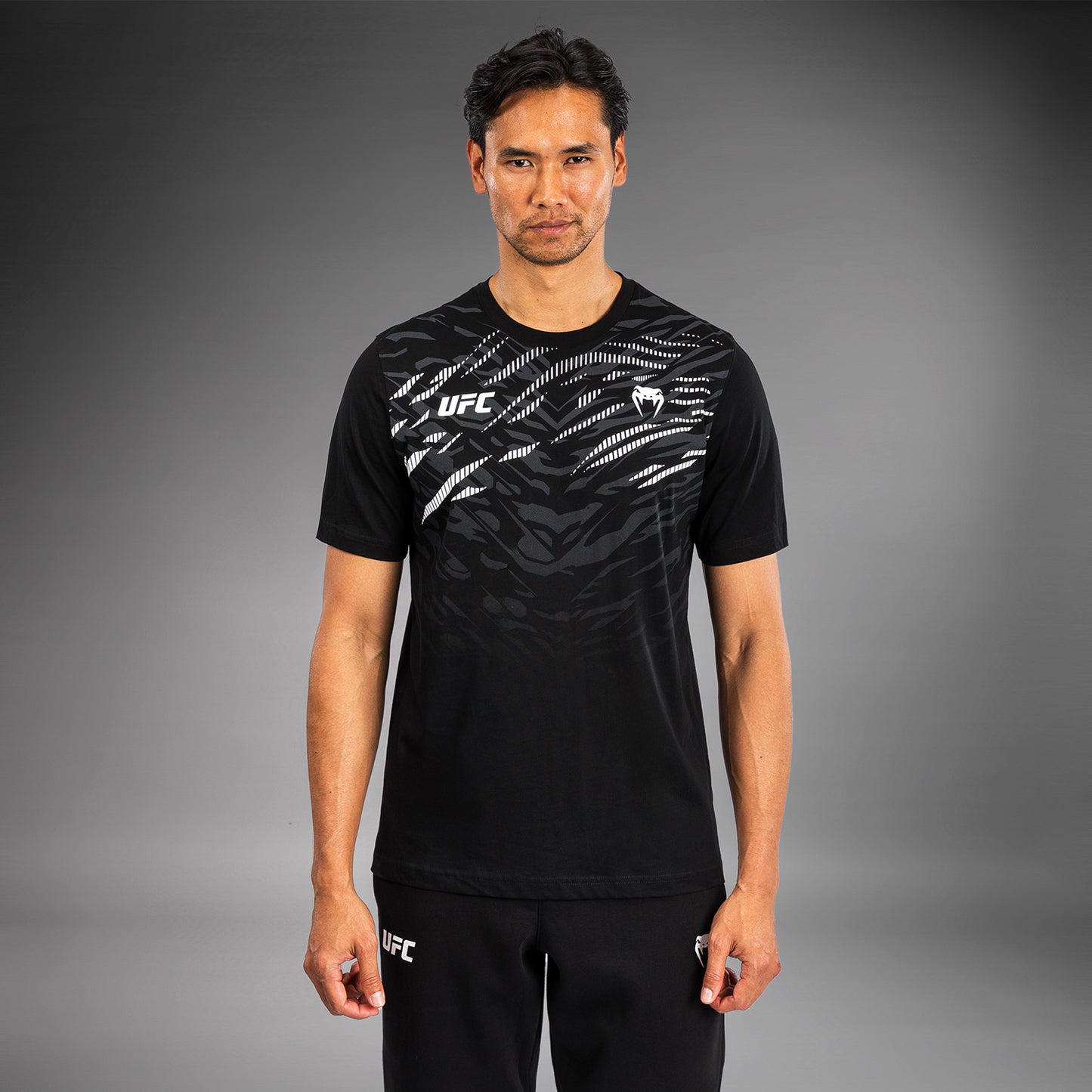 UFC Fusion by Venum Replica Camiseta de Manga Corta para Hombre - Negro