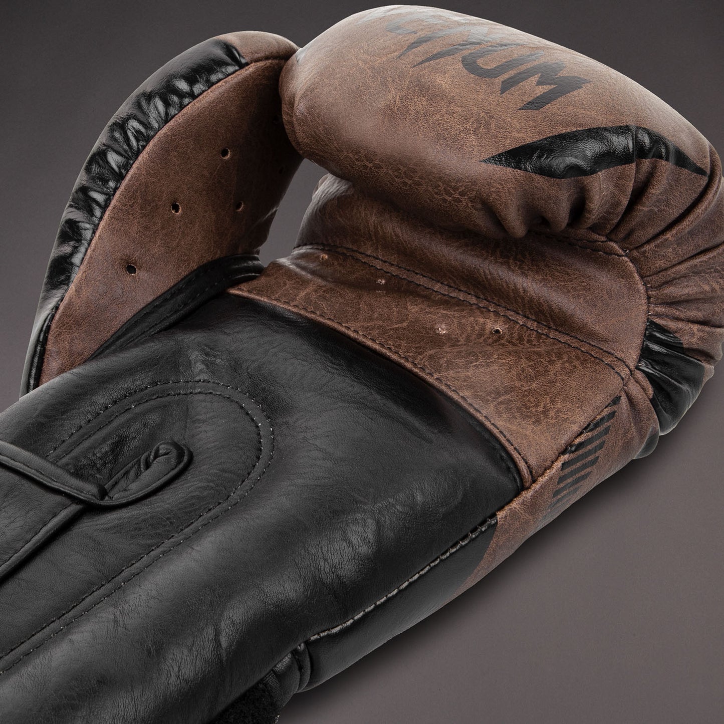 Venum Impact Guantes de Boxeo
