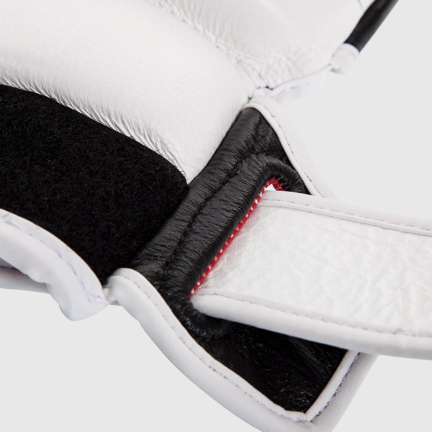 Venum Undisputed 2.0 Cuero Nappa Guantes de MMA - Blanco