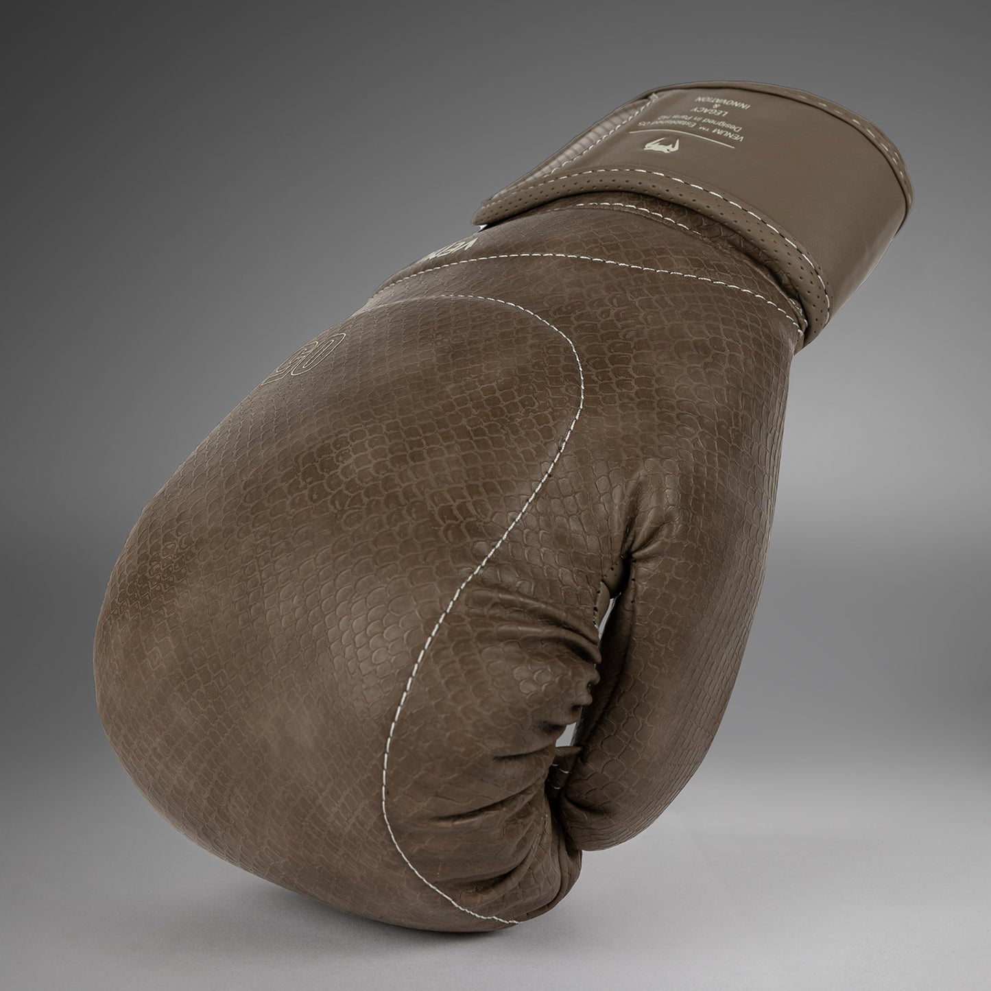 Venum Impact Evo Scales Guantes de Boxeo – Marrón