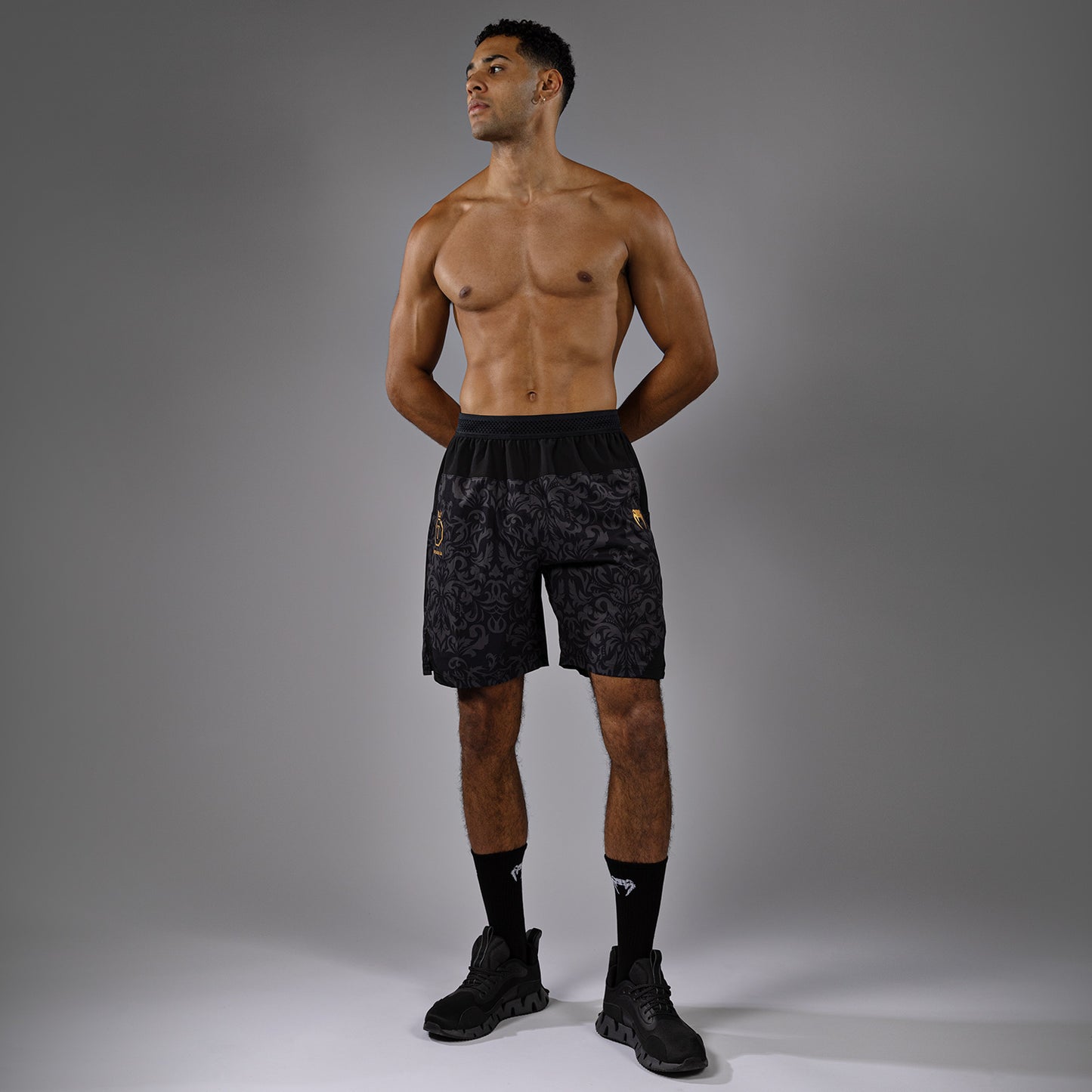 Venum x Topuria Unmatched Edition Pantalones de Entrenamiento - Negro/Dorado