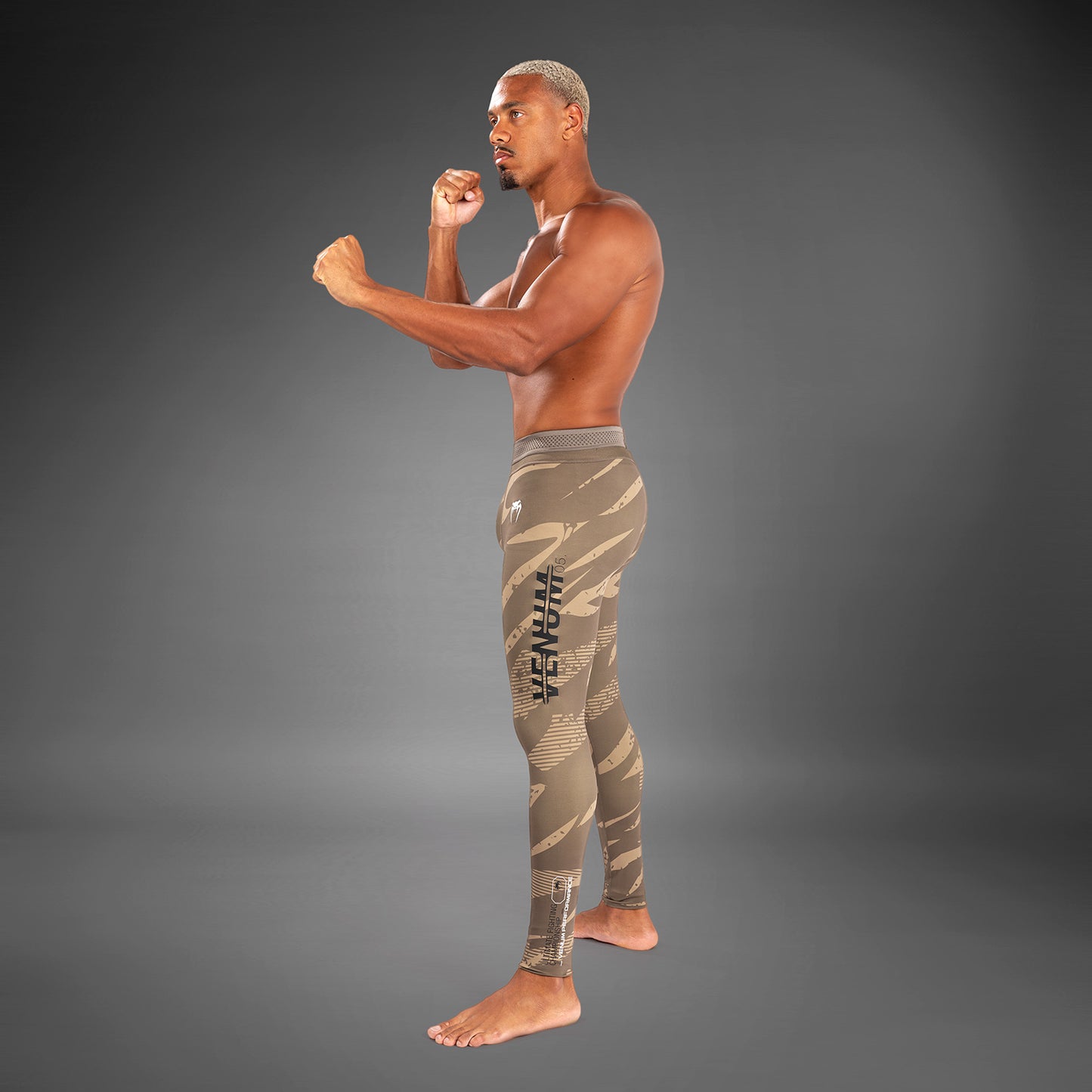 UFC Adrenaline By Venum Fight Week Performance Malla para Hombre - Desert Camo