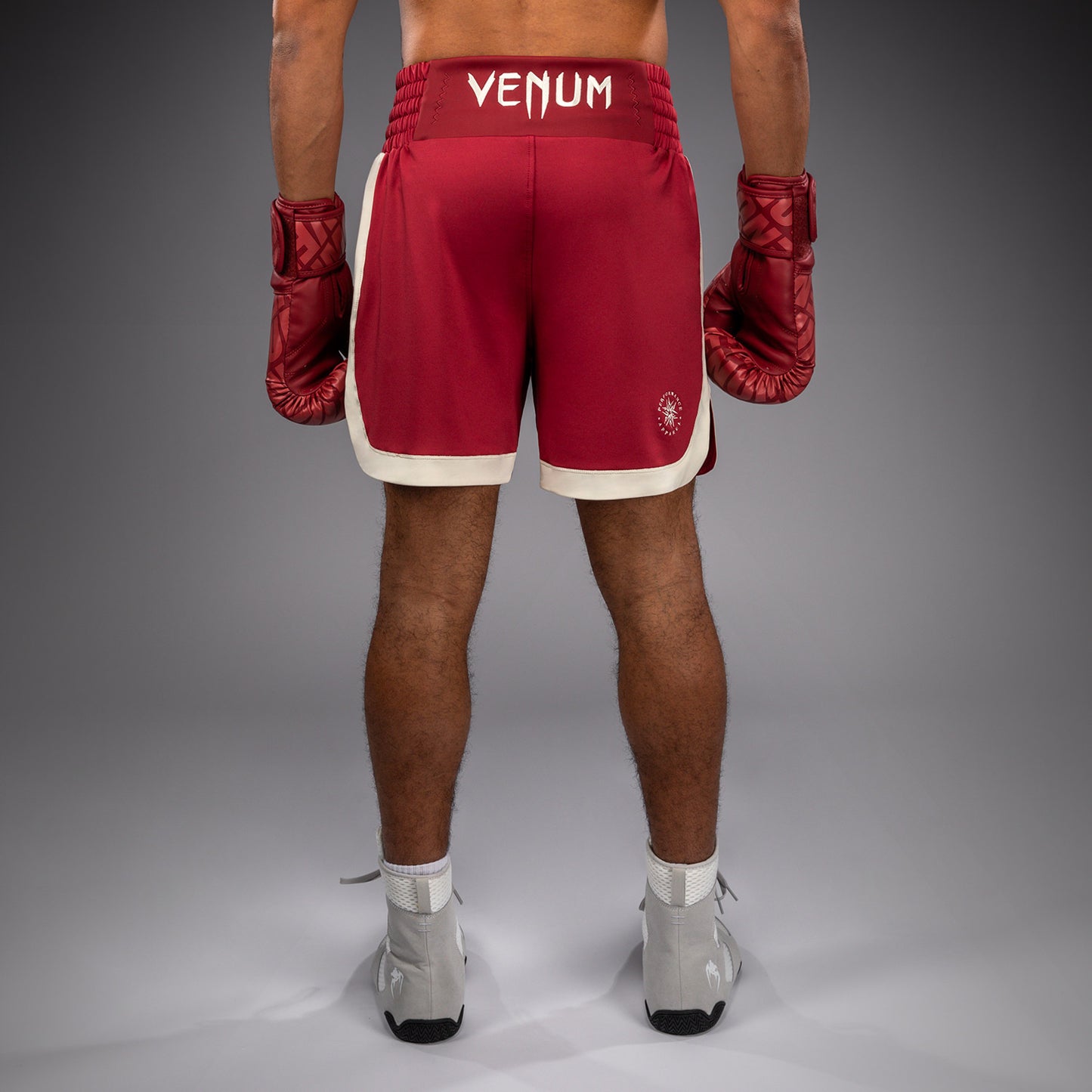 Venum Classic Short de Boxeo – Rojo Rubí/Marfil