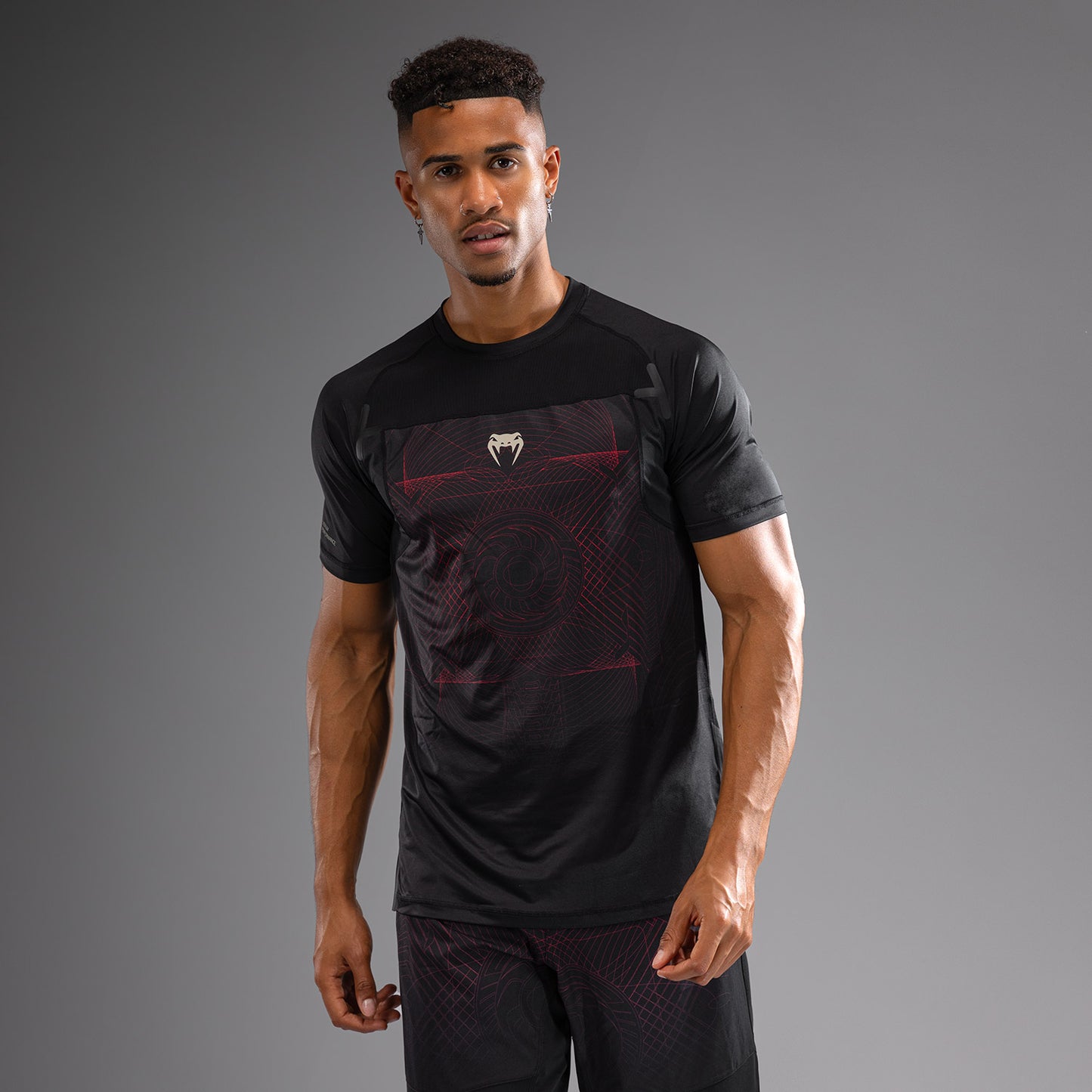 Venum G-Fit Air Camiseta Dry-Tech para Hombre - Negro Profundo / Rojo Fuego