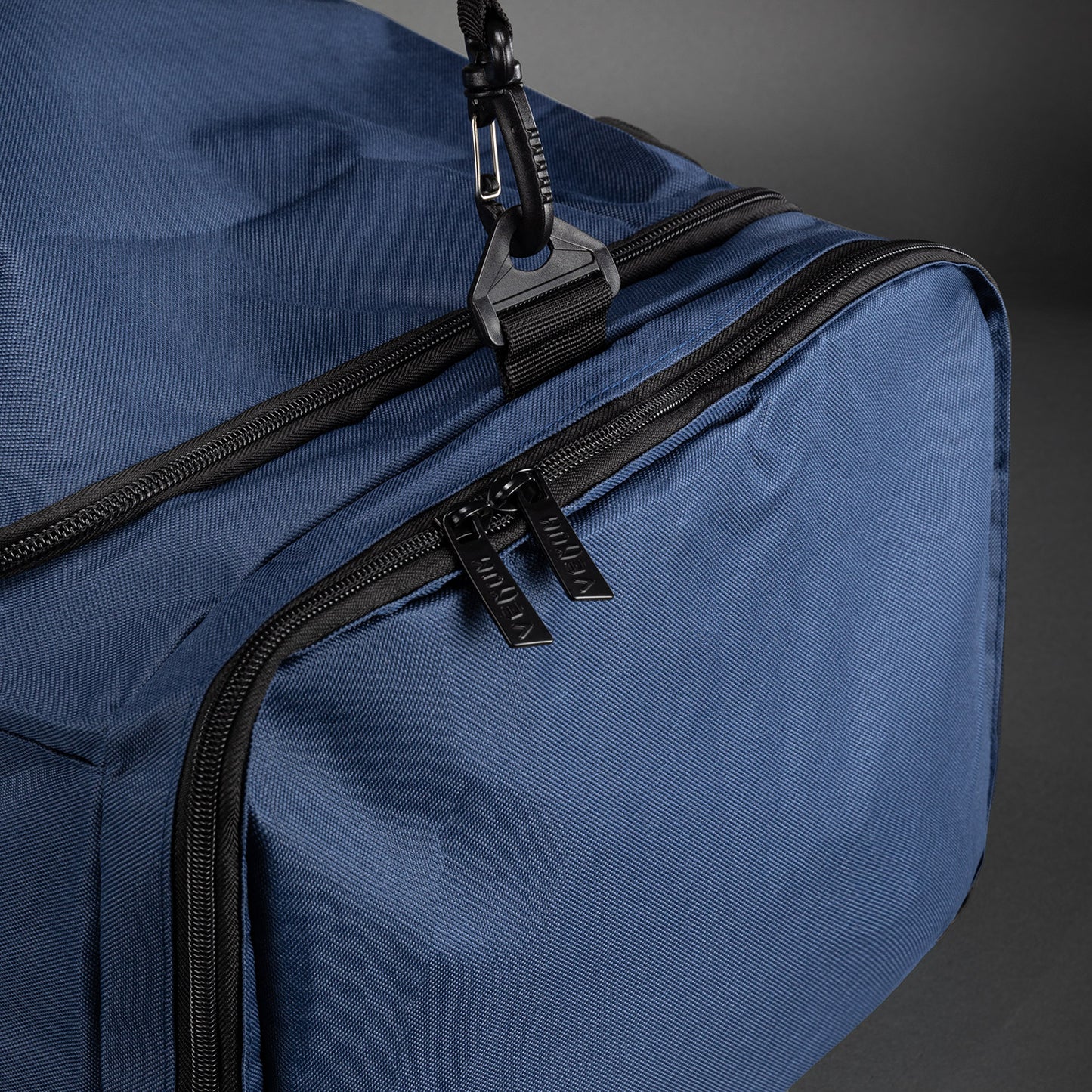 Venum Essential Bolsa de Deporte (37 L) - Azul Marino
