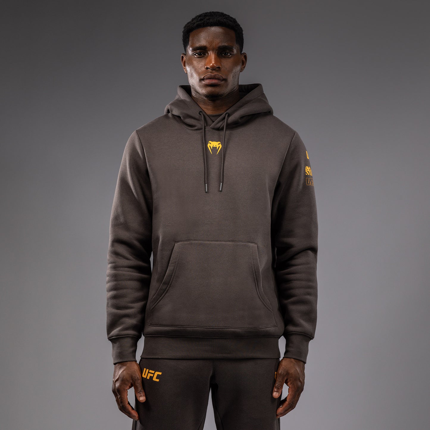 UFC Fusion by Venum Fight Week Sudadera con Capucha para Hombre - Solid Marrón tierra