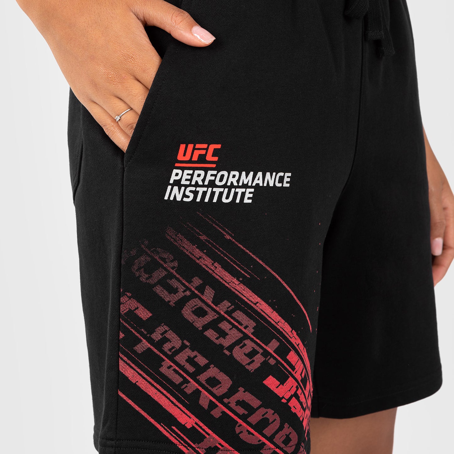 UFC Venum Performance Institute 2.0 Coton Short - Negro/Rojo