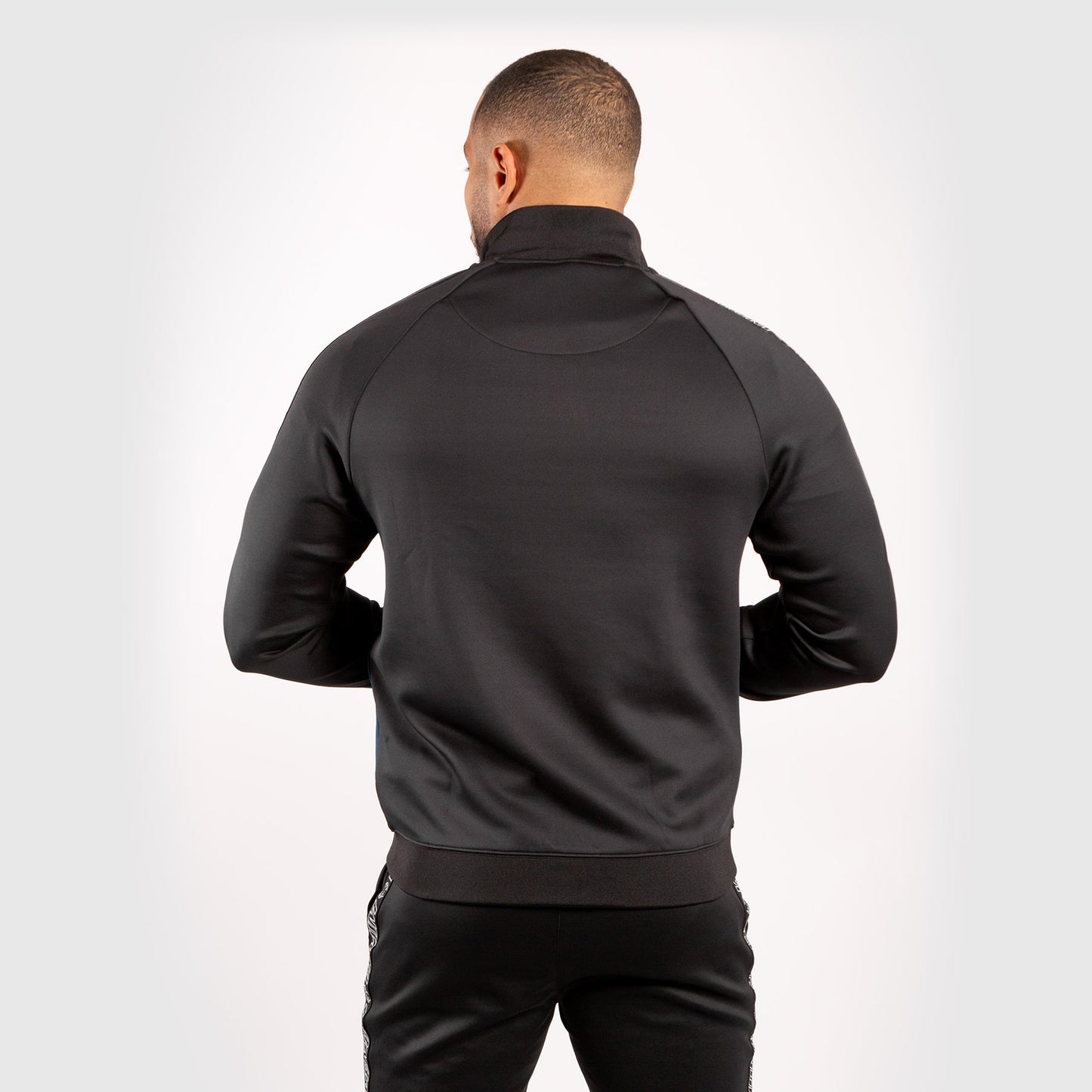 Chaqueta Venum Club 212 - Marino/Negro