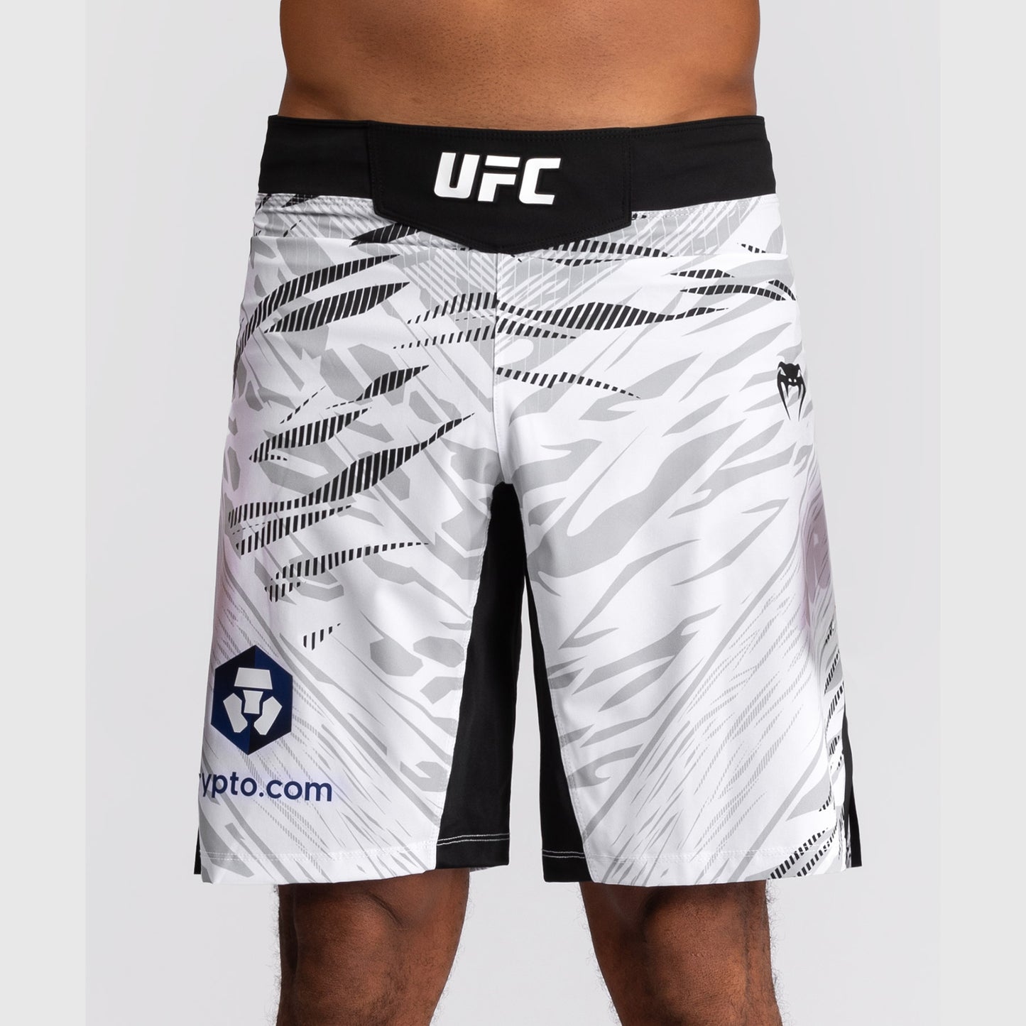 UFC Fusion by Venum Personalizados Authentic Fight Night Shorts de Lucha para Hombre - Ajuste Largo - Blanco