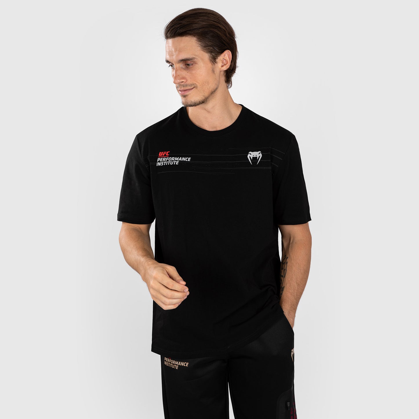 UFC Venum Performance Institute 2.0 Camiseta para Hombre - Negra/Roja