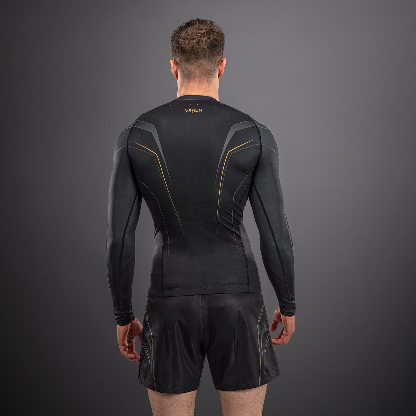 Venum Streamline Rashguard Manga Larga – Negro/Oro
