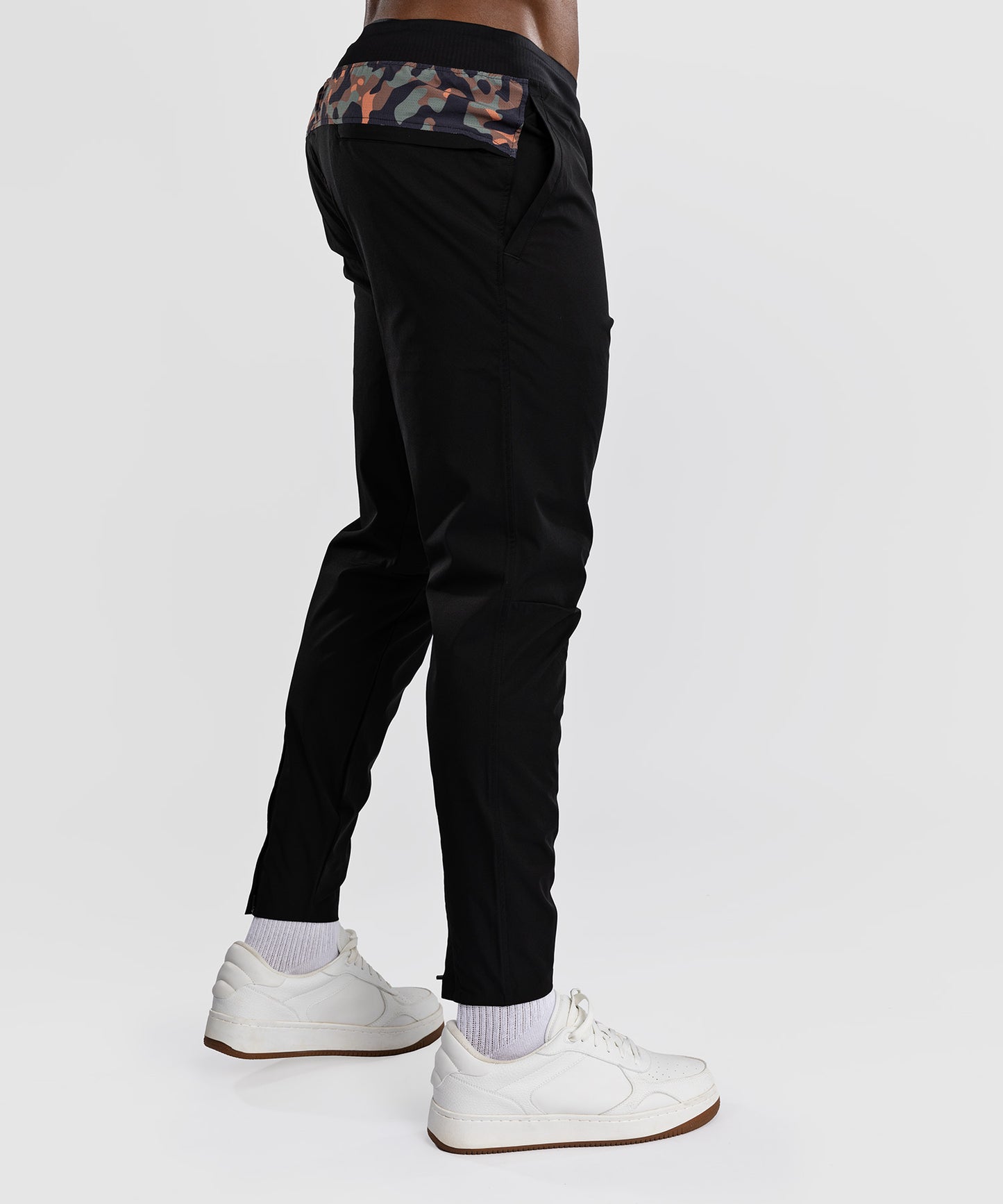 Venum Jungle Ops Joggers para hombre - Negro/Camuflaje cañón