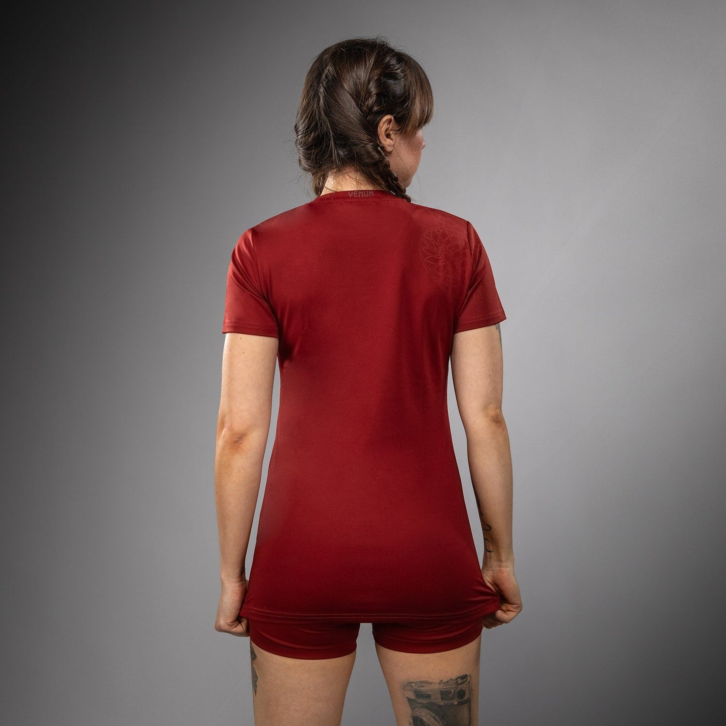 Venum Serpenti Camiseta Dry-Tech para Mujer – Burdeos/Marfil