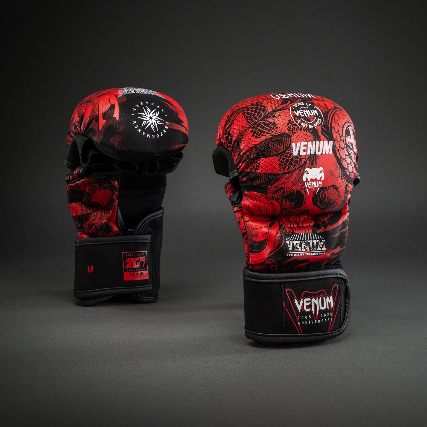 Venum 20th Anniversary Guantes de Sparring - Negro/Rojo