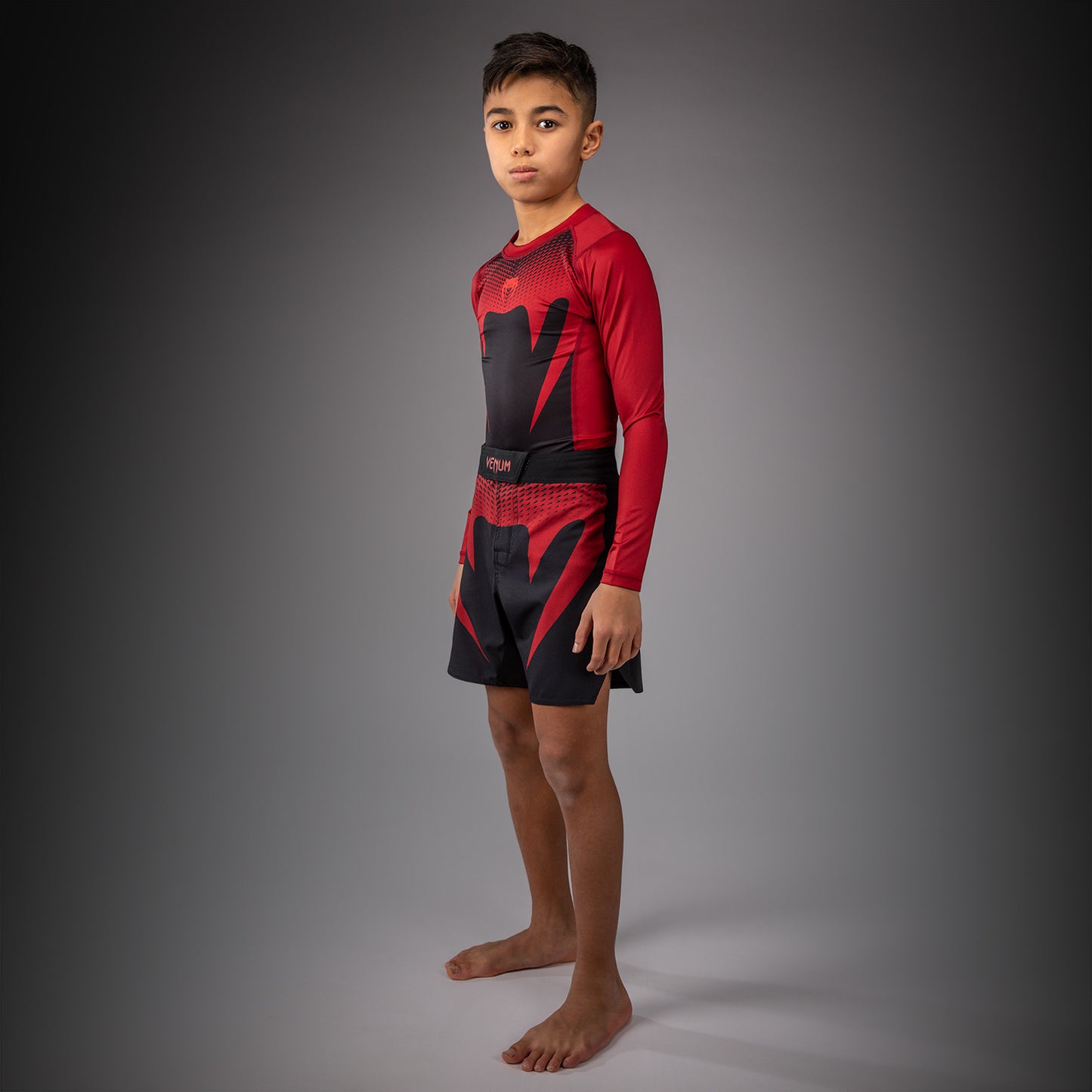 Venum Attack Short de Combate para Niño - Negro/Rojo