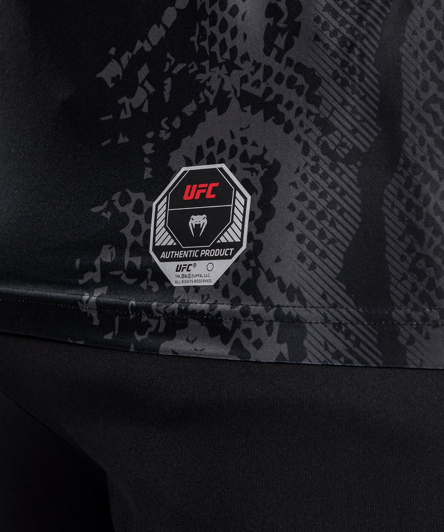 UFC Adrenaline by Venum Authentic Fight Night Camiseta Dry Tech Personalizado para Hombre - Negro